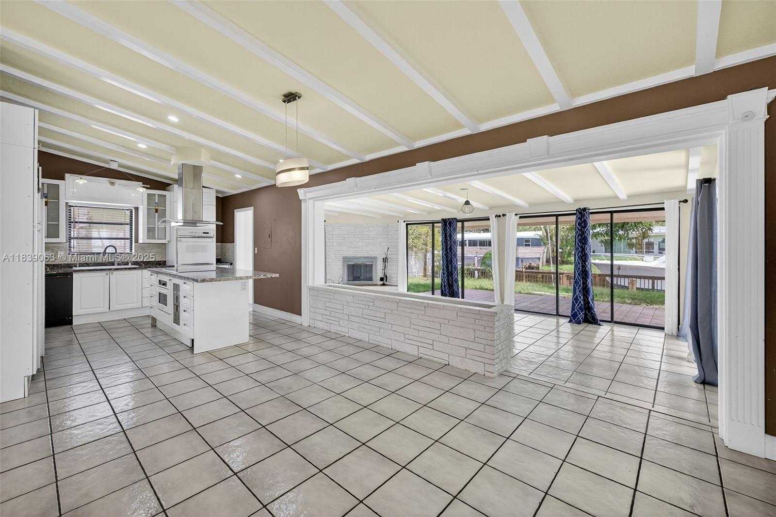 Small Image of 2606 GULFSTREAM LN, Fort Lauderdale Number 7