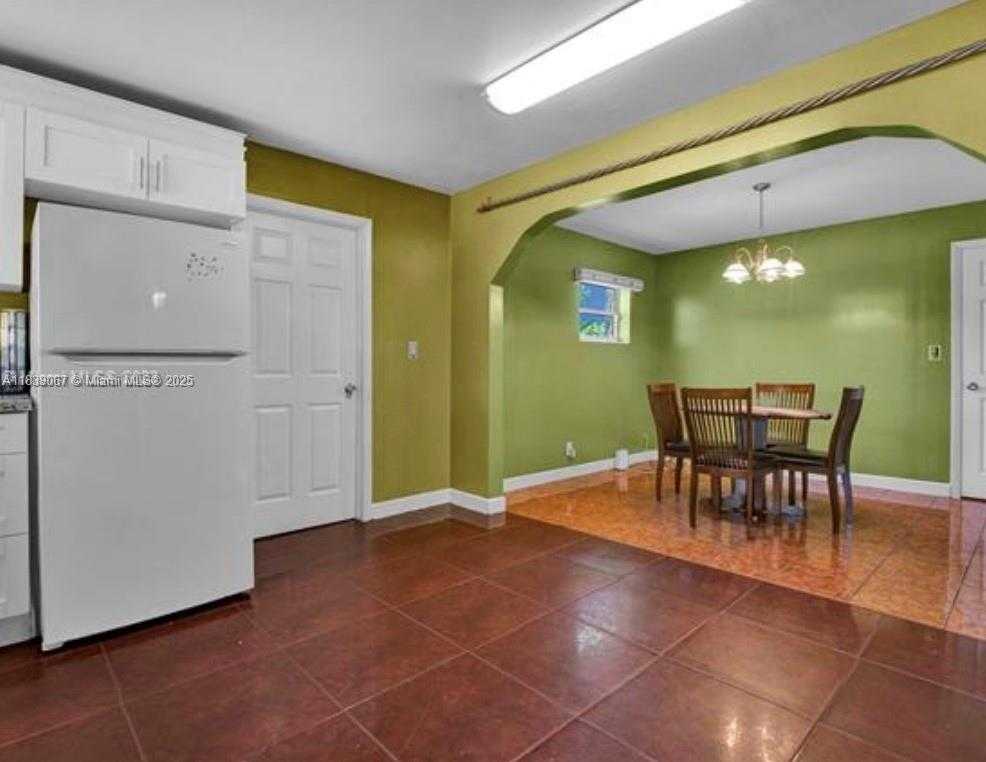 Small Image of 130 NORTH EAST 21ST CT, Pompano Beach Number 2