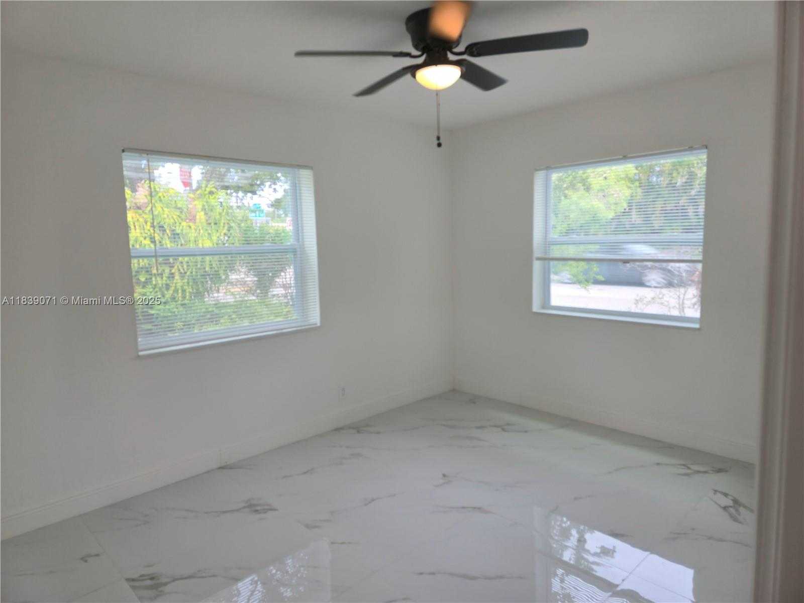Small Image of 1141 SOUTH WEST 8TH TER, Fort Lauderdale Number 14