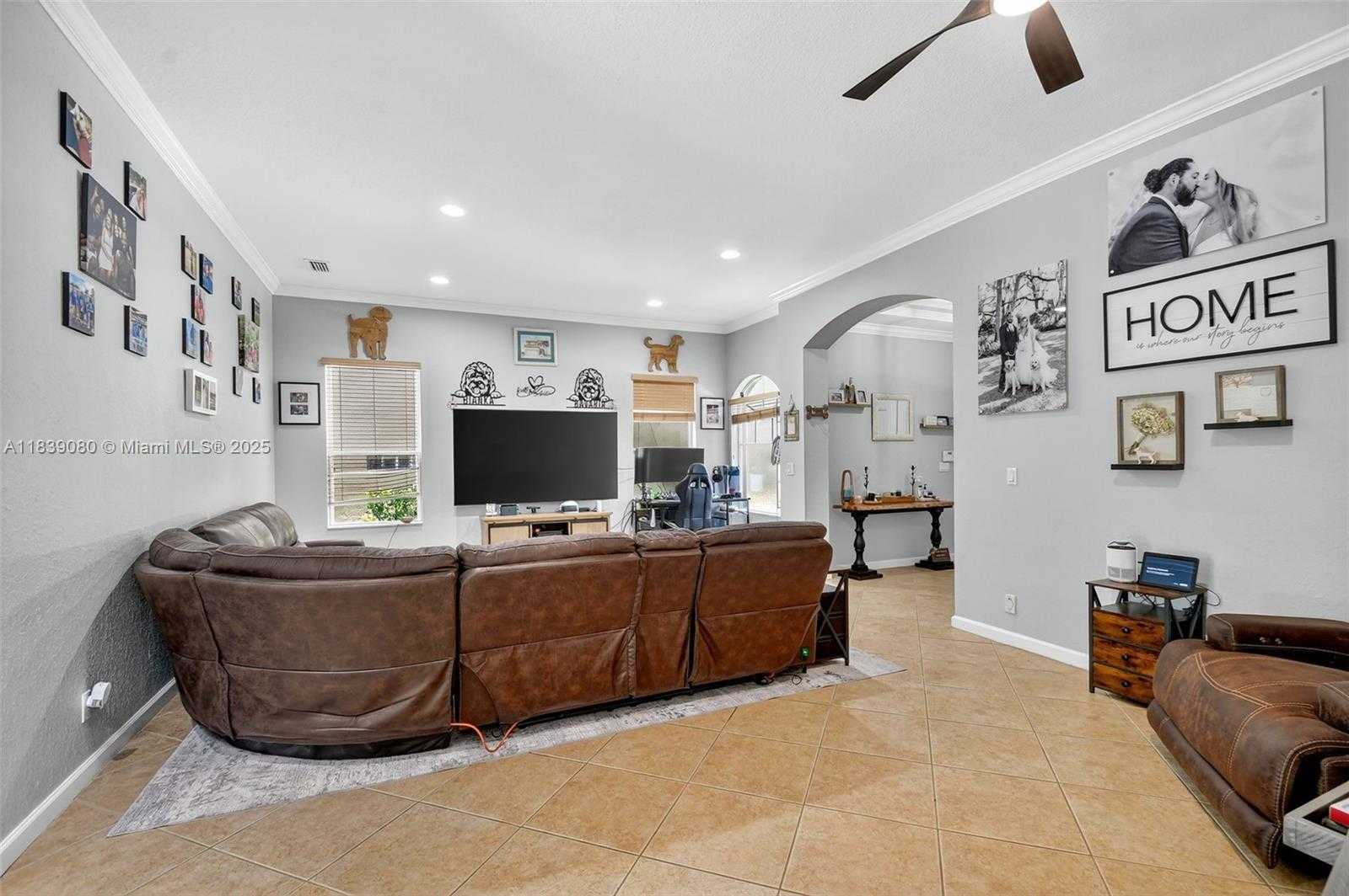 Small Image of 1086 GROVE PARK CIR, Boynton Beach Number 12