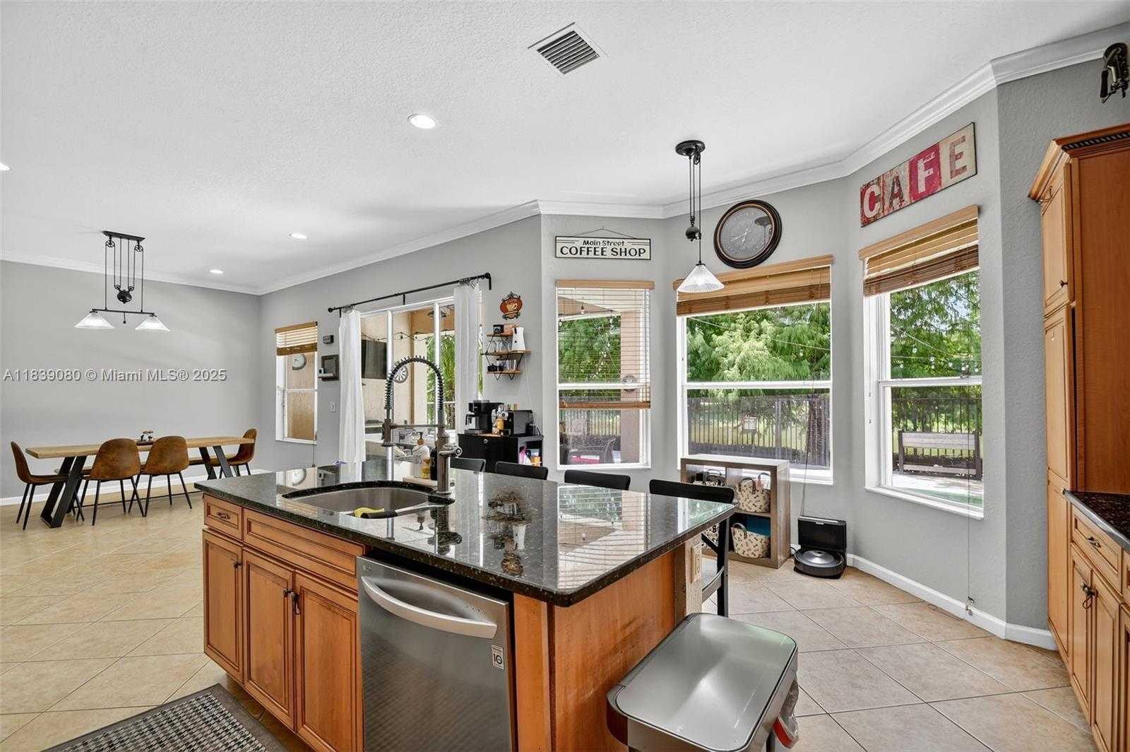 Small Image of 1086 GROVE PARK CIR, Boynton Beach Number 20