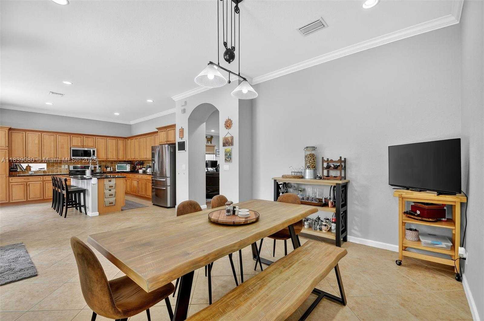 Small Image of 1086 GROVE PARK CIR, Boynton Beach Number 28