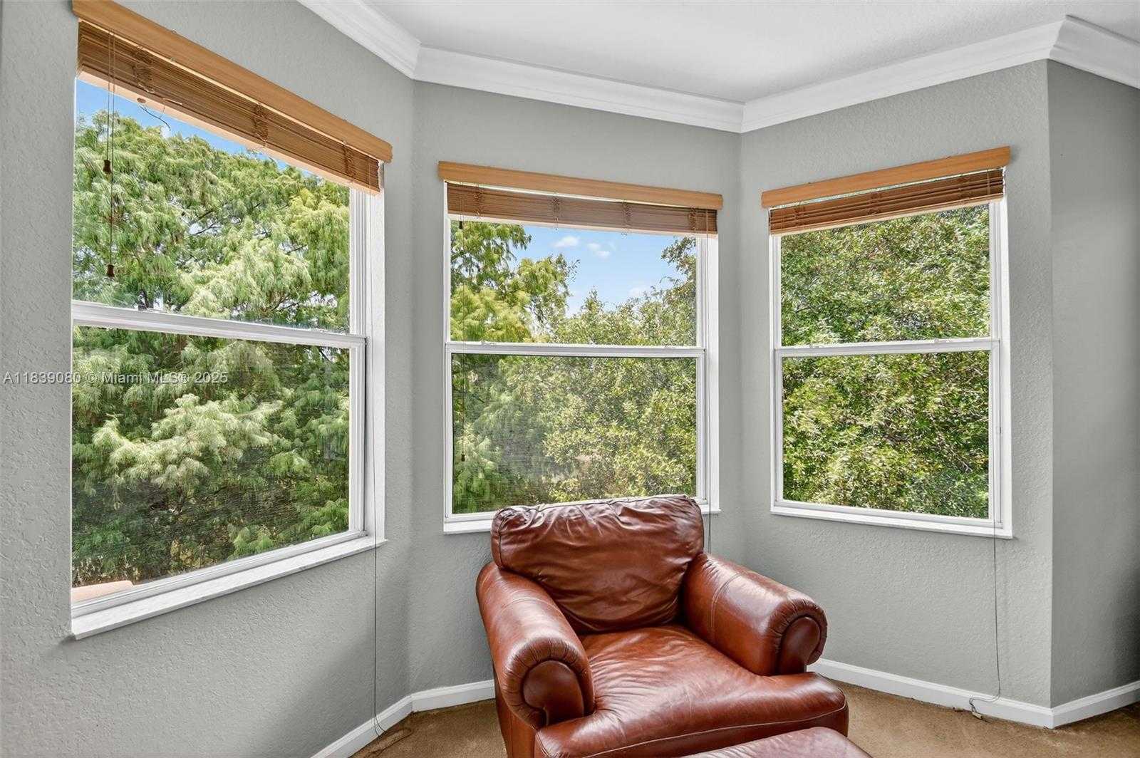 Small Image of 1086 GROVE PARK CIR, Boynton Beach Number 34