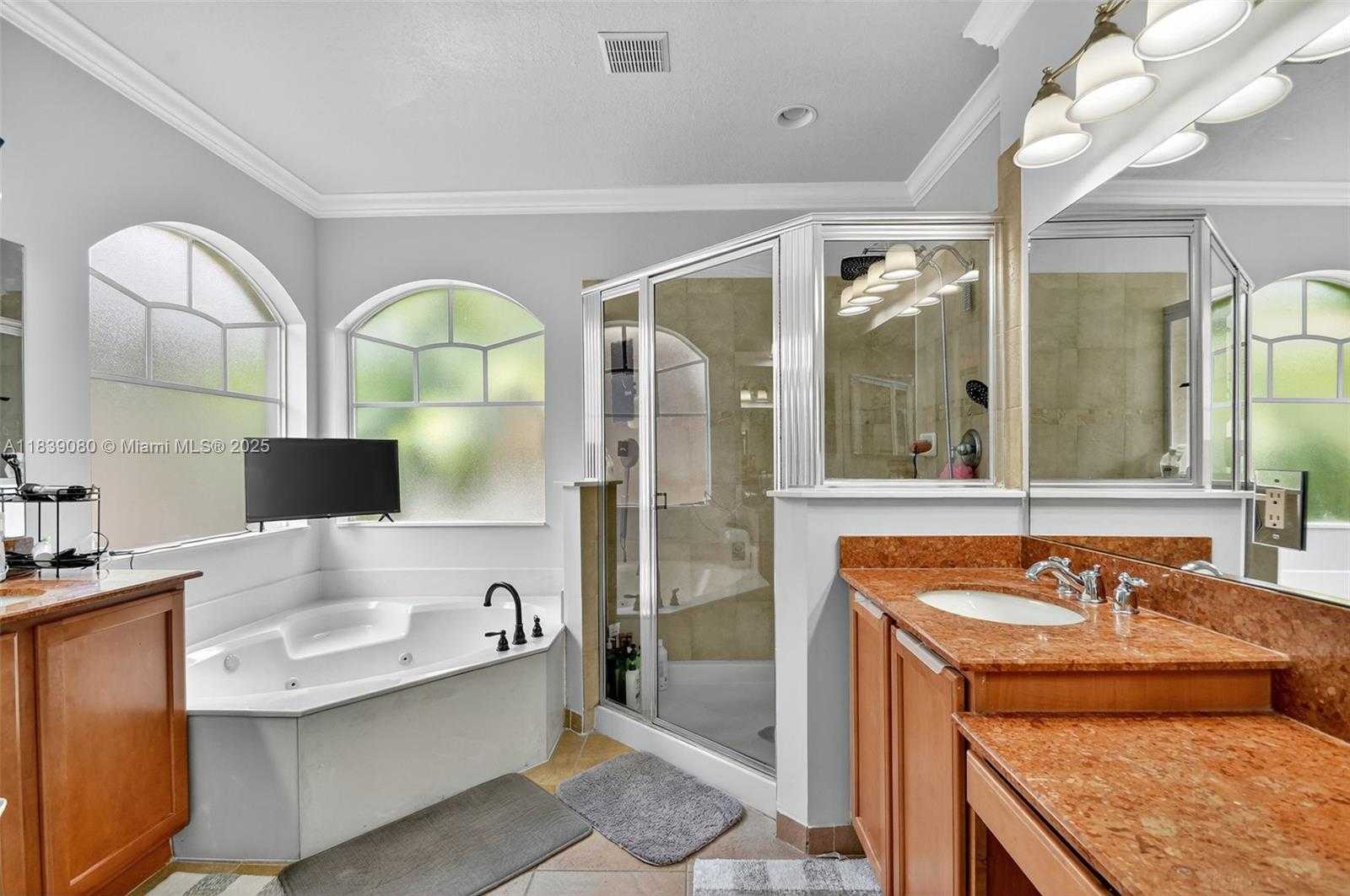 Small Image of 1086 GROVE PARK CIR, Boynton Beach Number 36