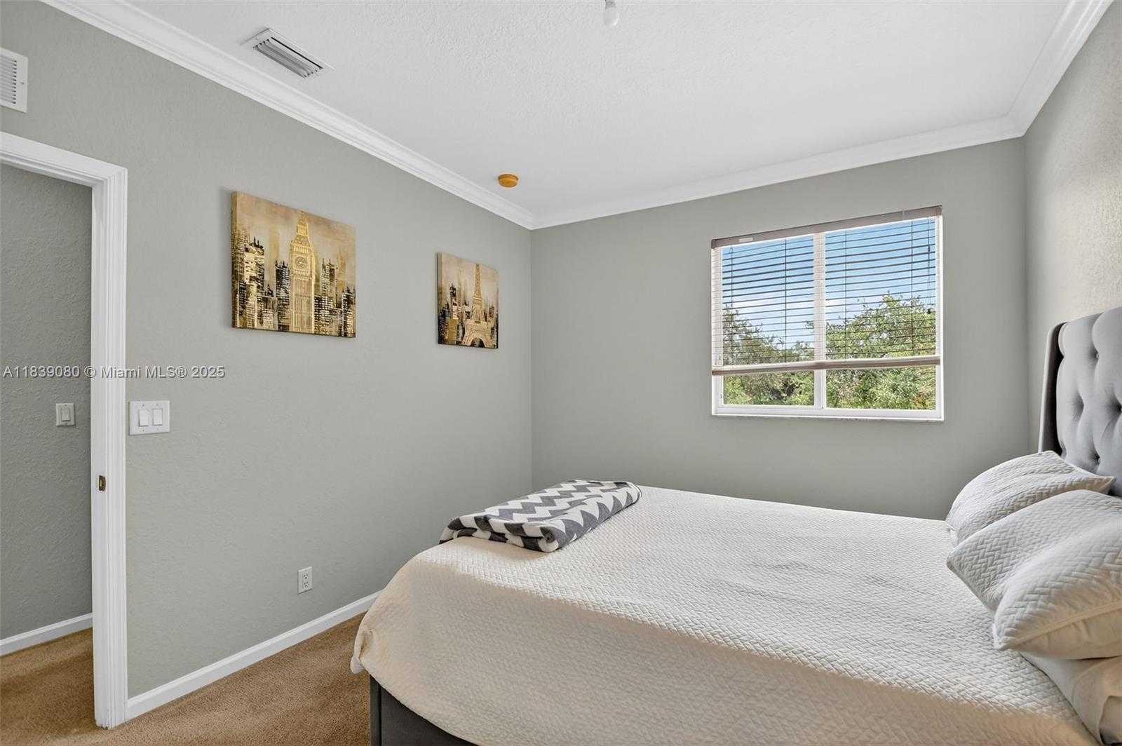 Small Image of 1086 GROVE PARK CIR, Boynton Beach Number 43