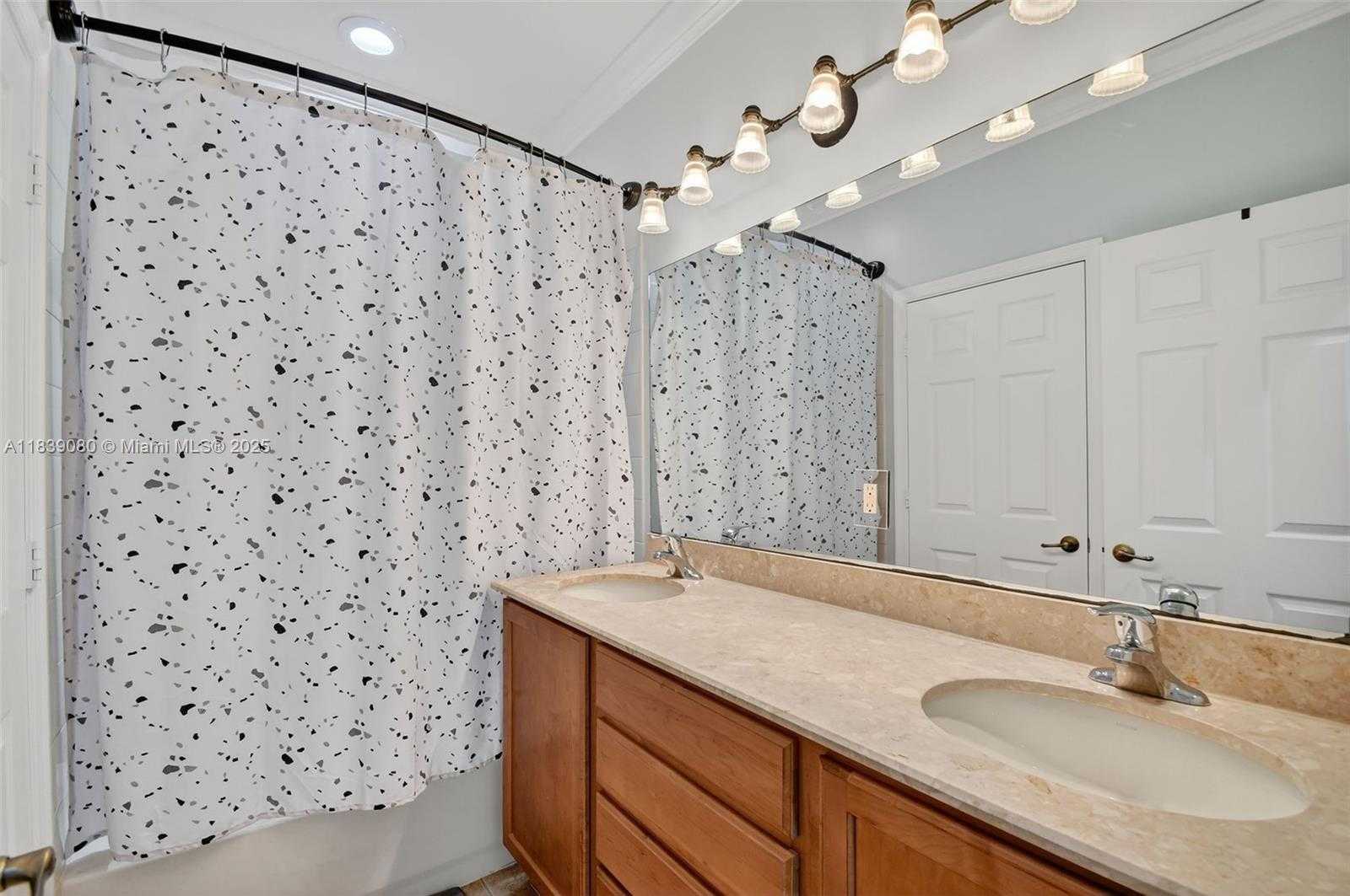 Small Image of 1086 GROVE PARK CIR, Boynton Beach Number 44