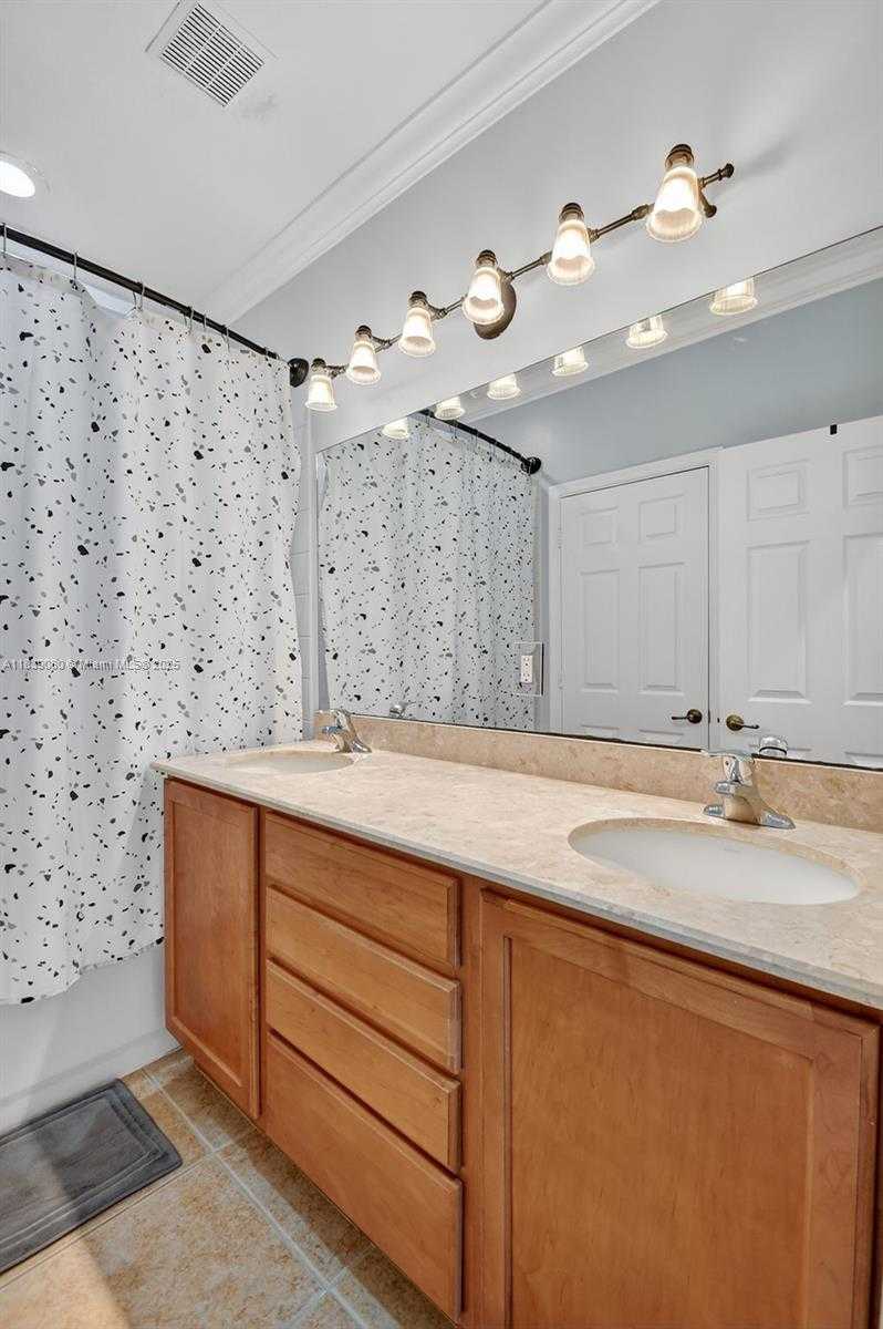 Small Image of 1086 GROVE PARK CIR, Boynton Beach Number 45