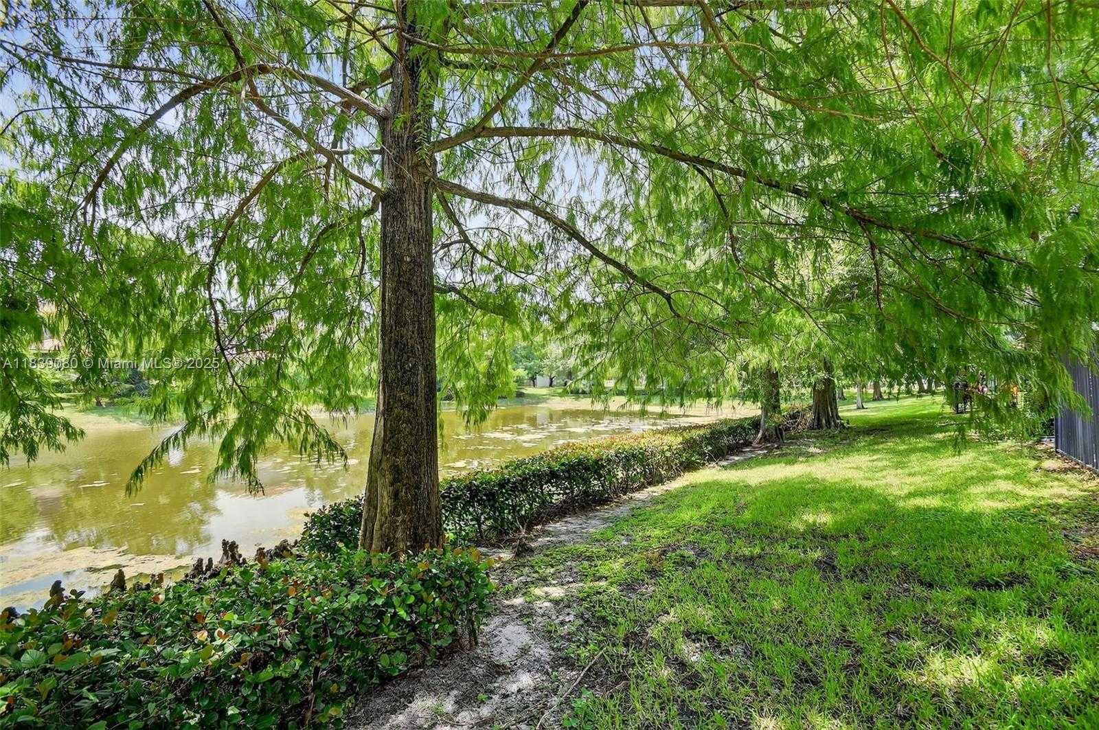 Small Image of 1086 GROVE PARK CIR, Boynton Beach Number 62