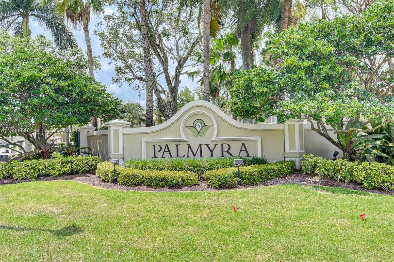 Small Image of 1086 GROVE PARK CIR, Boynton Beach Number 65