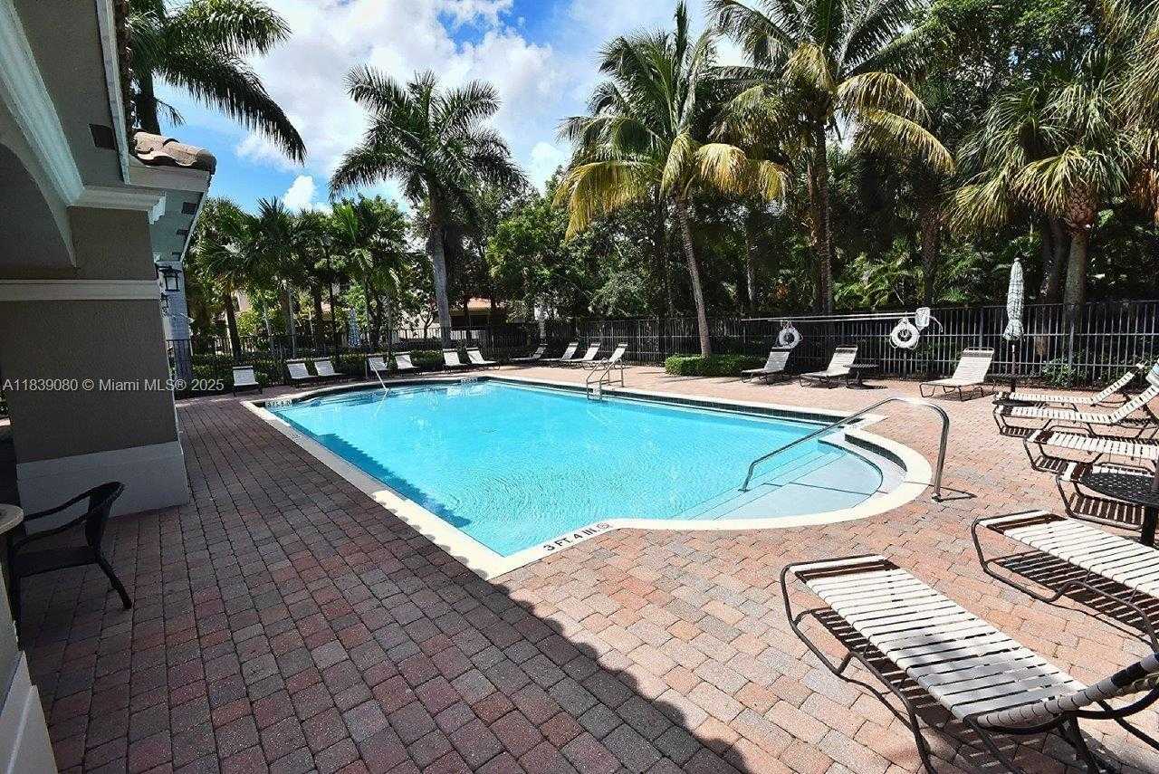 Small Image of 1086 GROVE PARK CIR, Boynton Beach Number 68