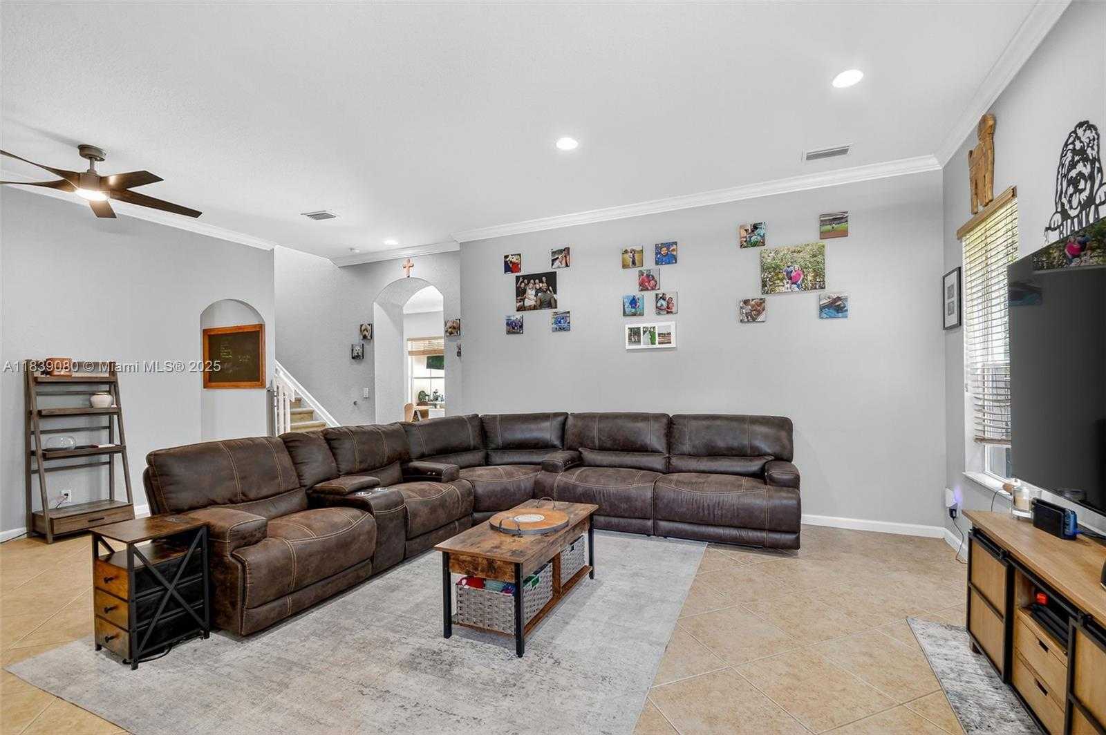 Small Image of 1086 GROVE PARK CIR, Boynton Beach Number 8
