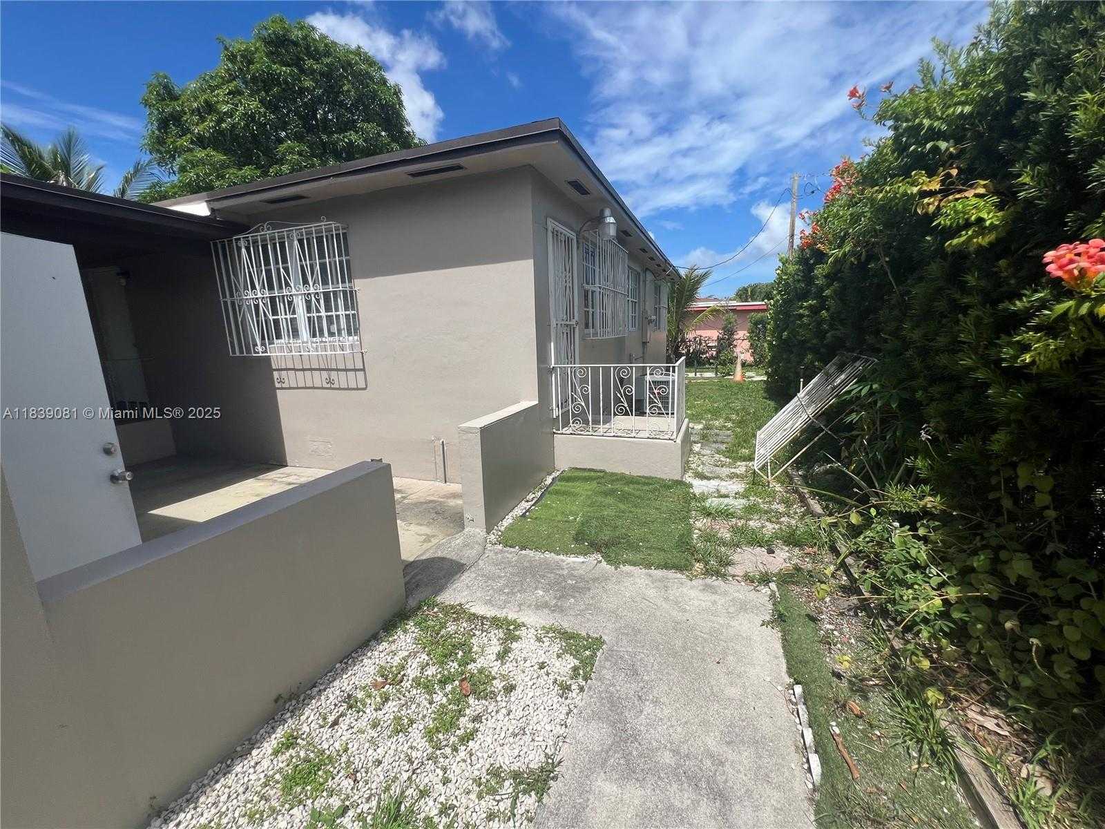 Small Image of 1190 NORTH WEST 135TH ST, North Miami Number 13