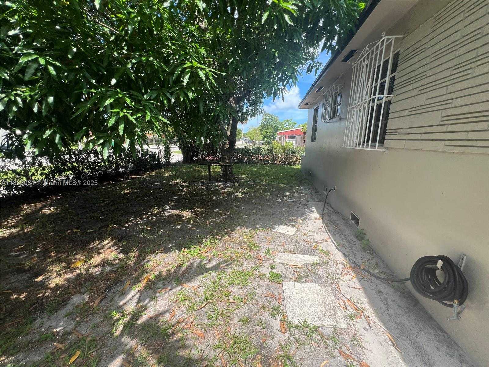 Small Image of 1190 NORTH WEST 135TH ST, North Miami Number 22