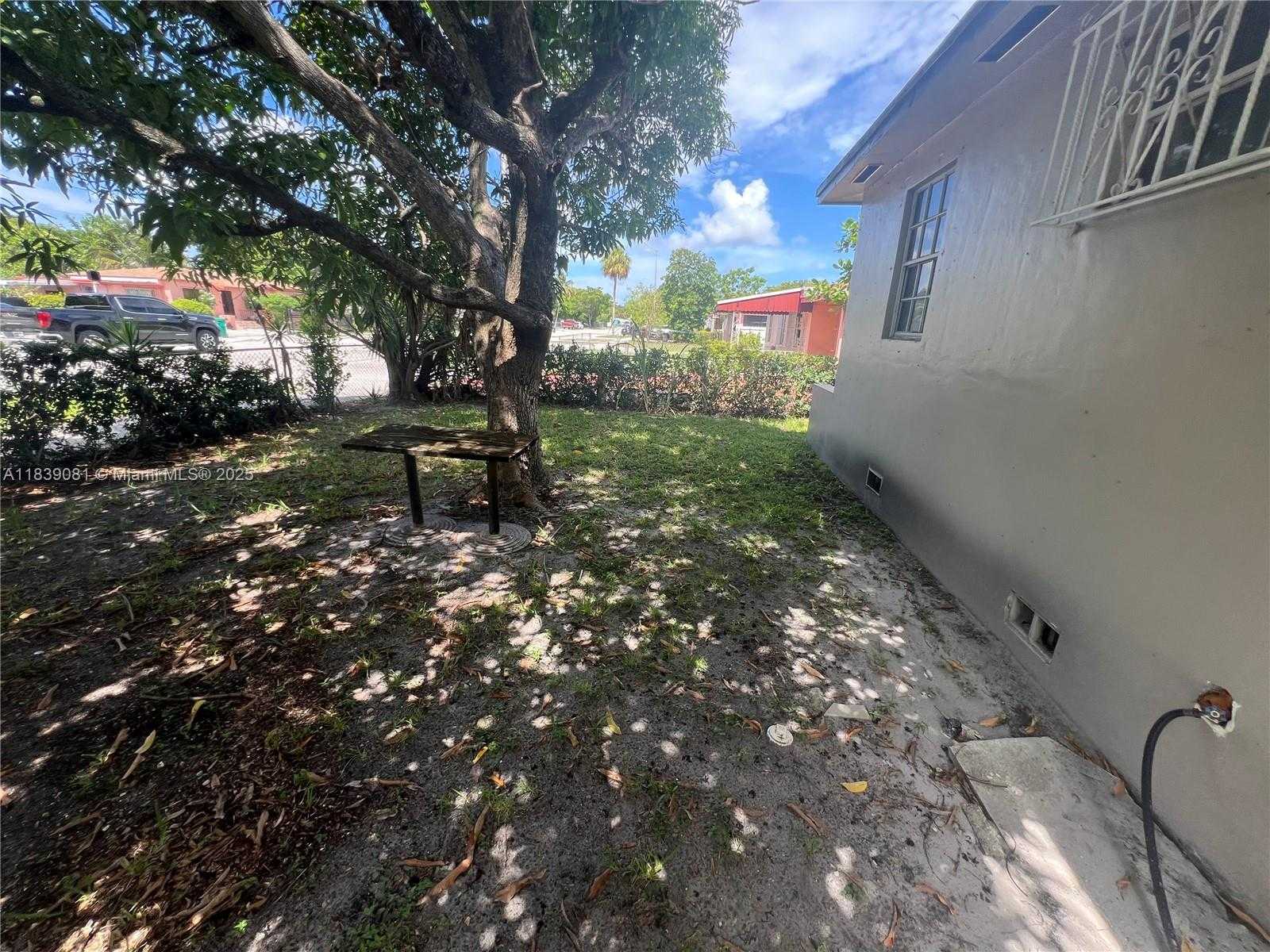 Small Image of 1190 NORTH WEST 135TH ST, North Miami Number 31