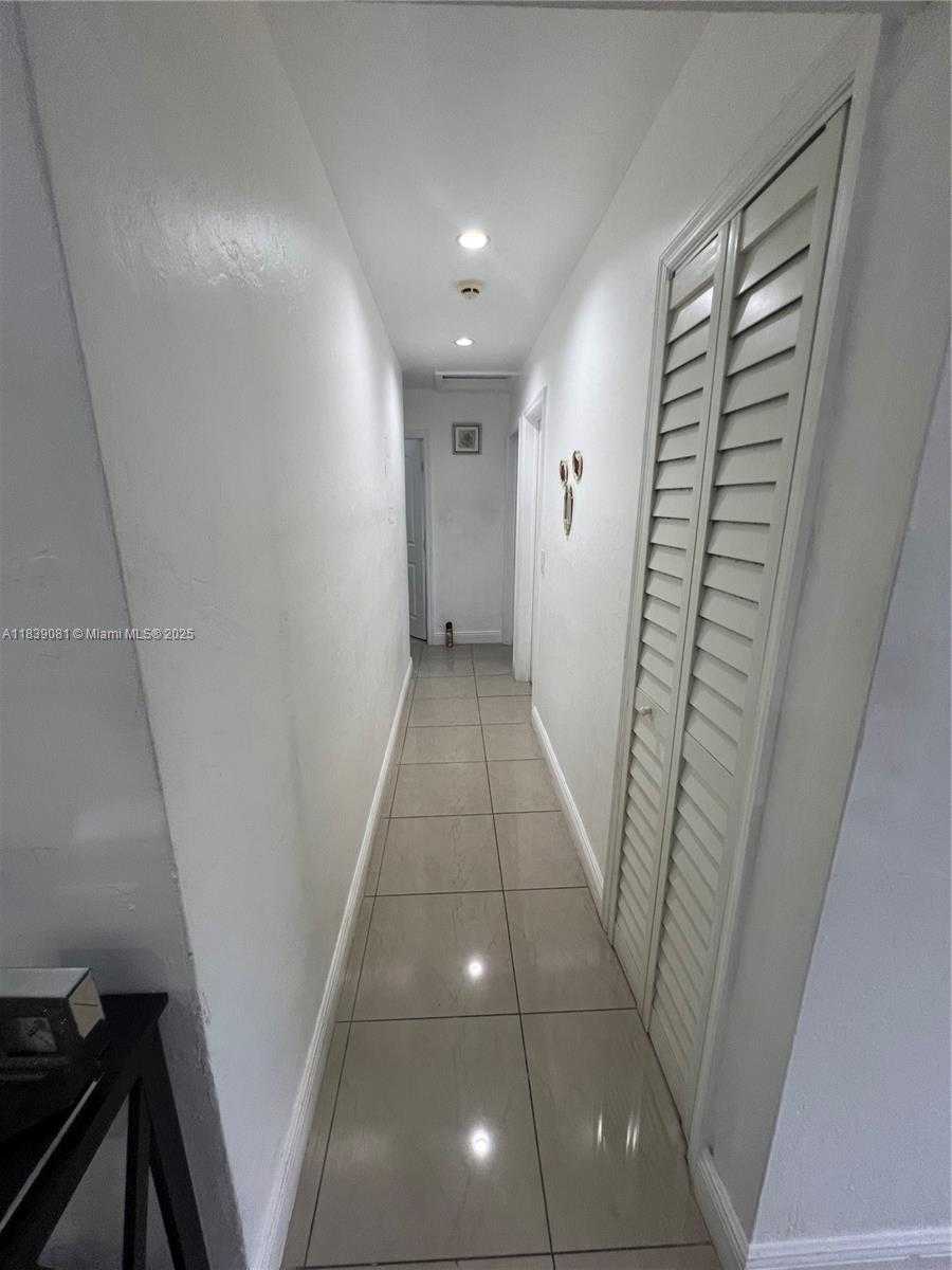 Small Image of 1190 NORTH WEST 135TH ST, North Miami Number 37