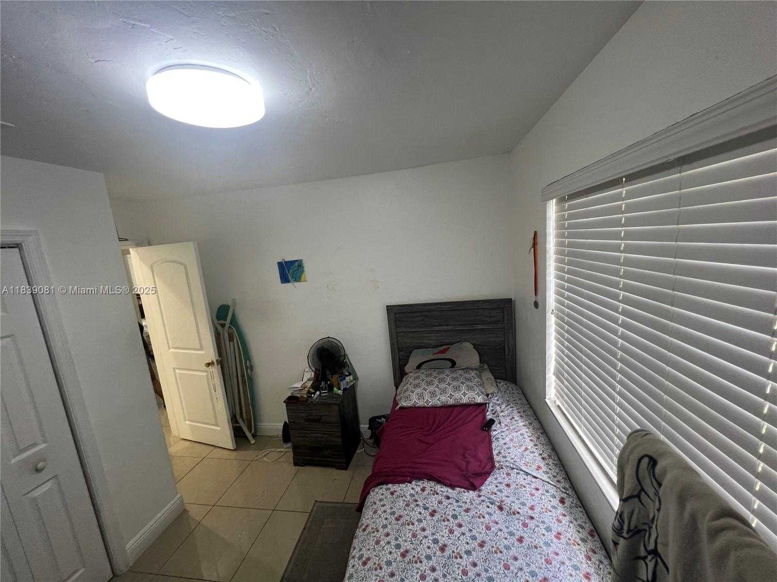 Small Image of 1190 NORTH WEST 135TH ST, North Miami Number 53