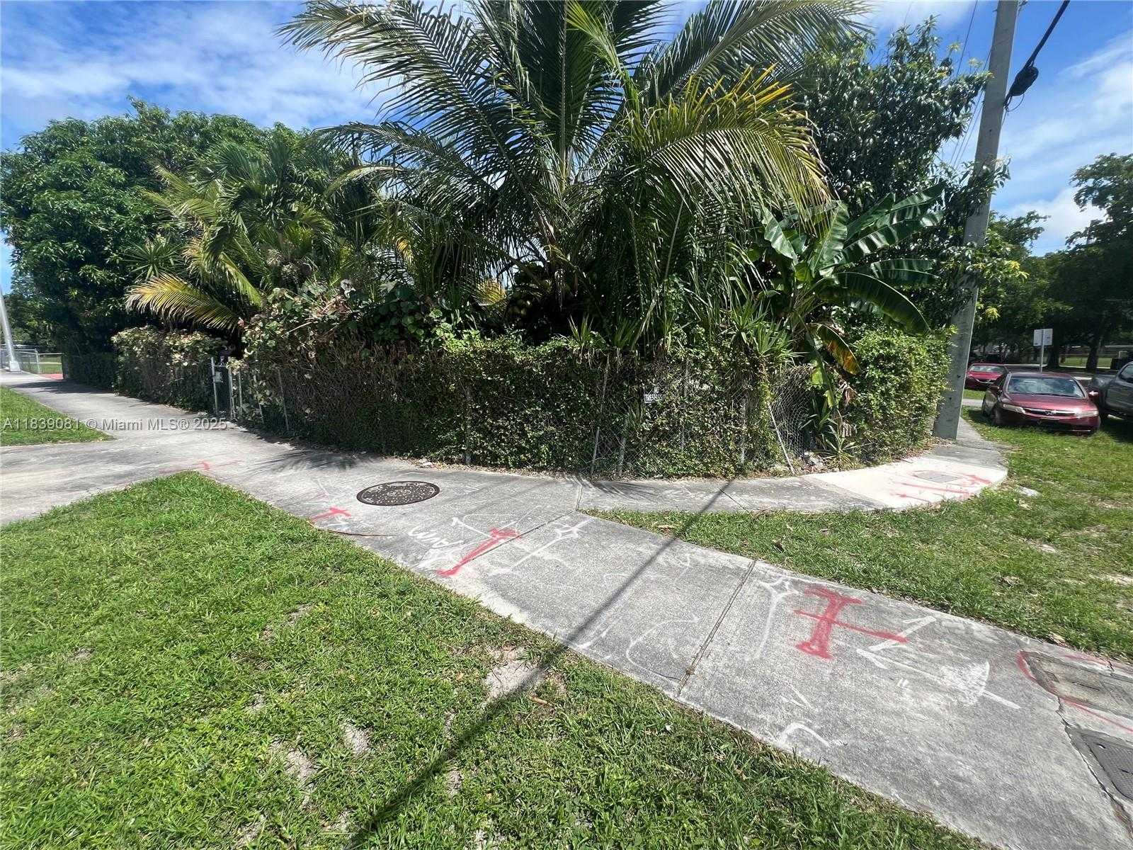 Small Image of 1190 NORTH WEST 135TH ST, North Miami Number 7
