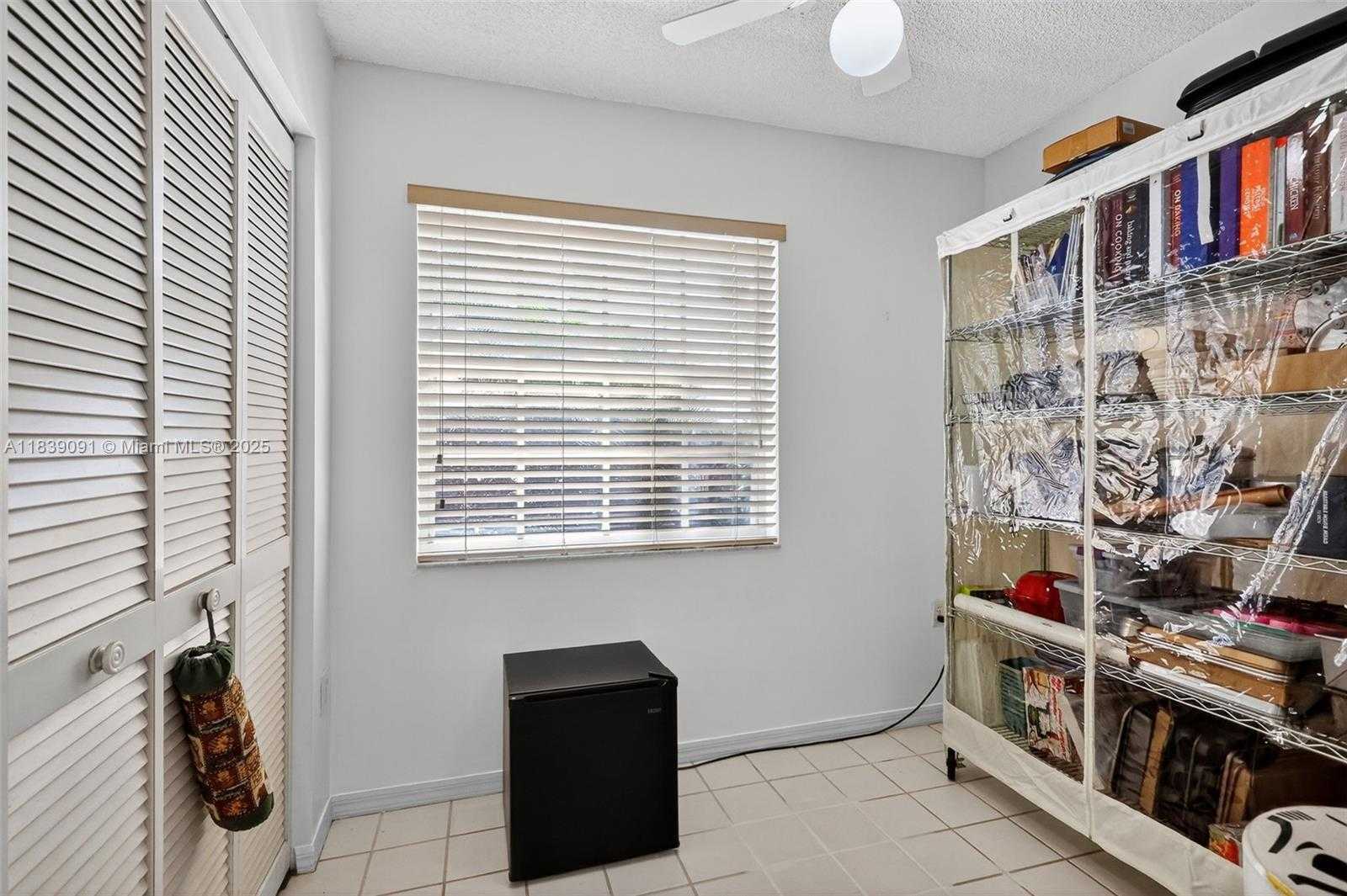 Small Image of 19611 NORTH WEST 82ND CT, Hialeah Number 10