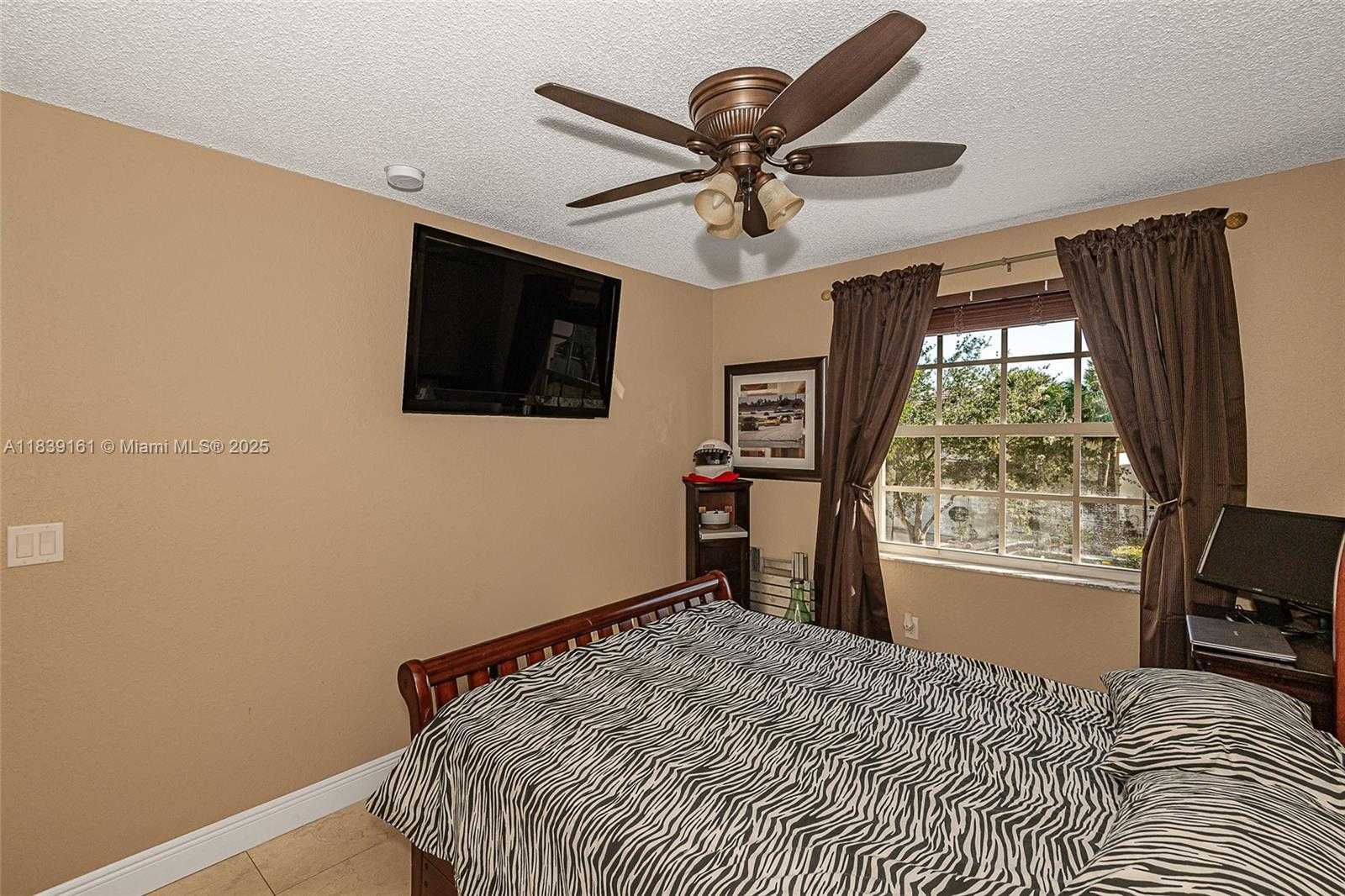 Small Image of 2188 NORTH WEST 158TH AVE, Pembroke Pines Number 12