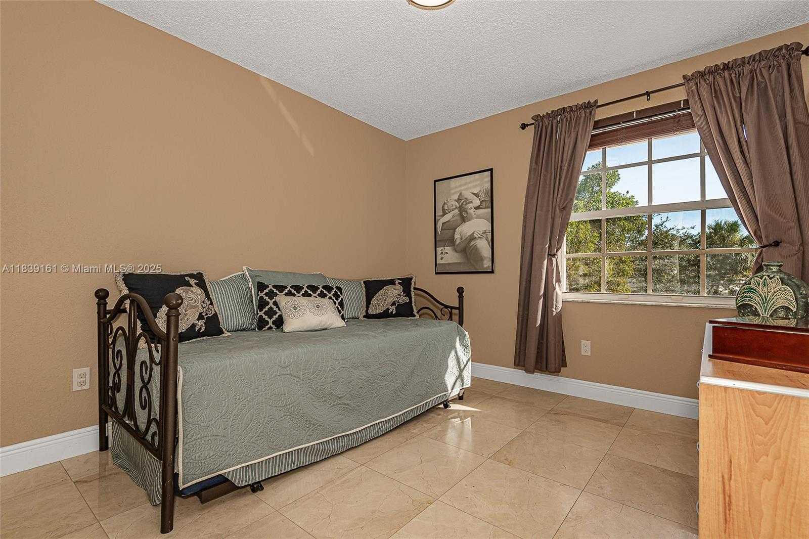 Small Image of 2188 NORTH WEST 158TH AVE, Pembroke Pines Number 18