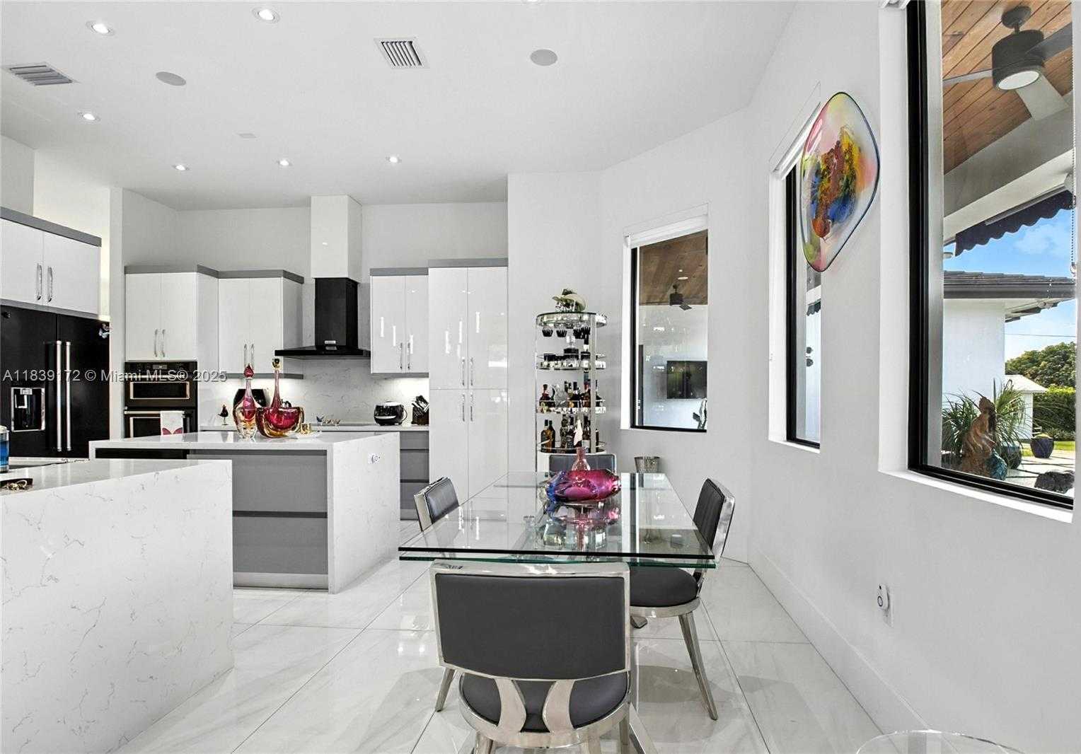 Small Image of 21059 SOUTH WEST 238TH ST, Homestead Number 16
