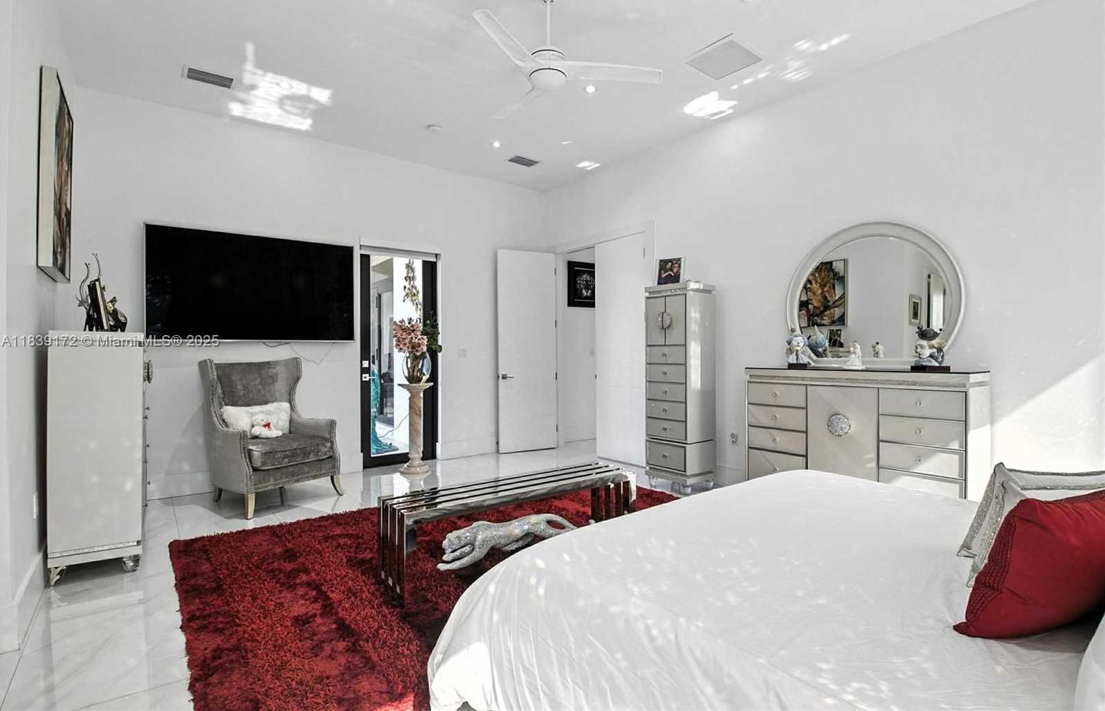 Small Image of 21059 SOUTH WEST 238TH ST, Homestead Number 29