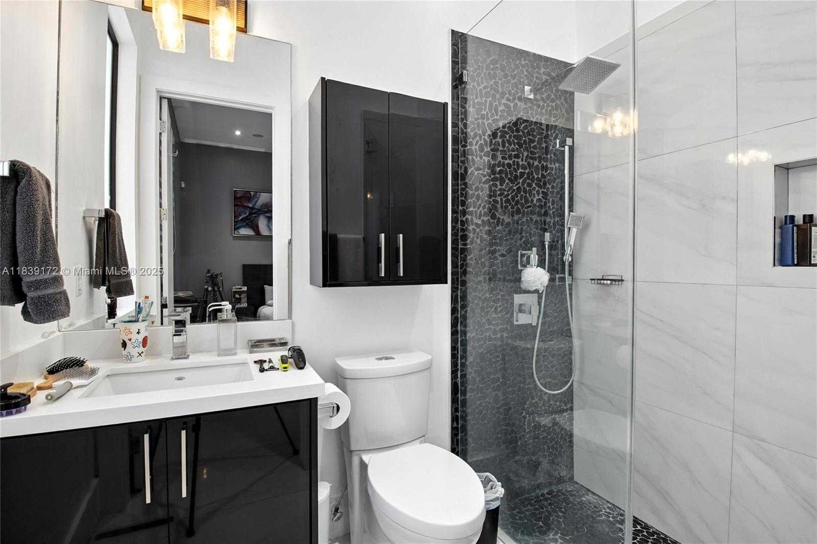 Small Image of 21059 SOUTH WEST 238TH ST, Homestead Number 34
