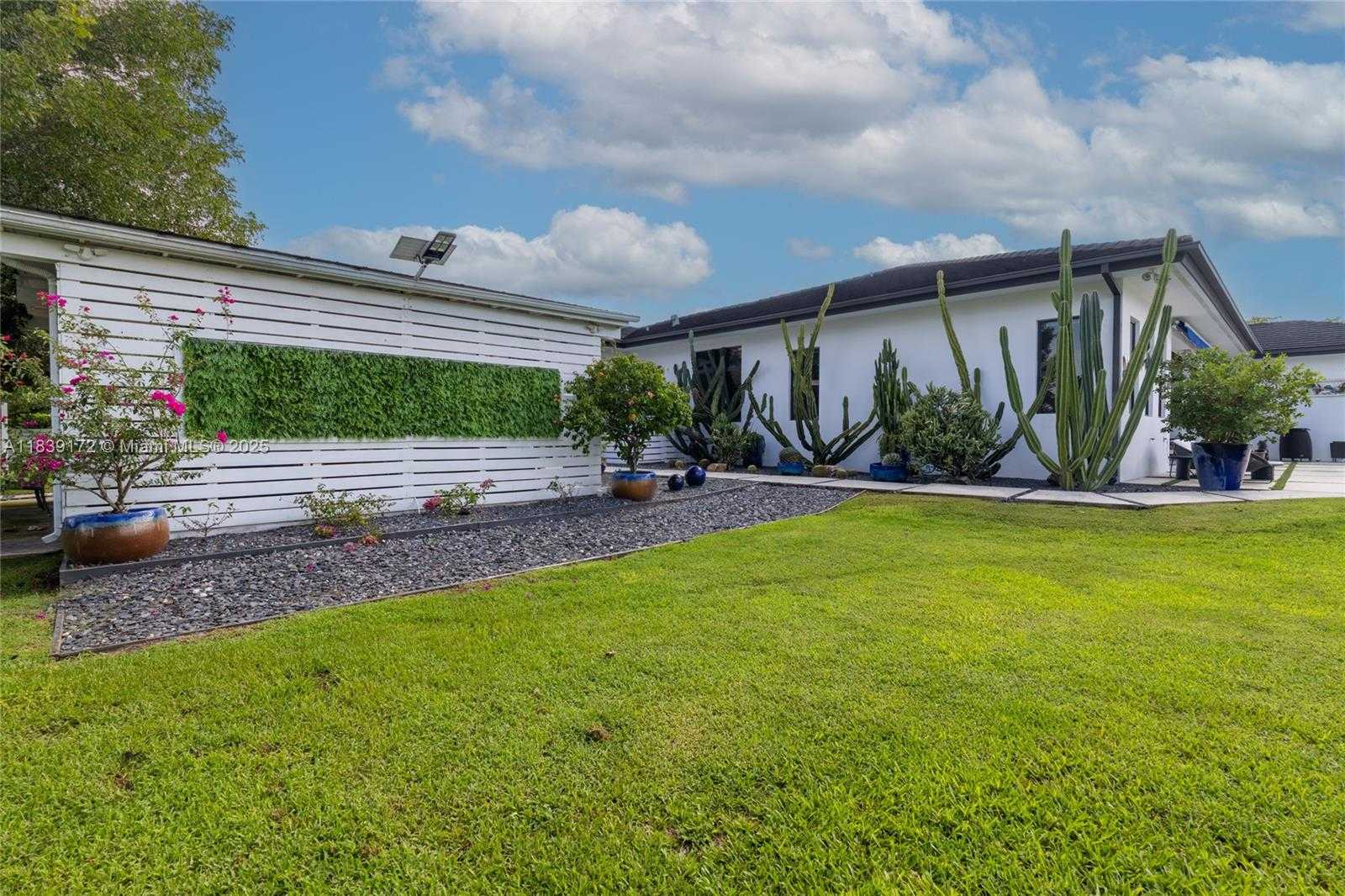 Small Image of 21059 SOUTH WEST 238TH ST, Homestead Number 49