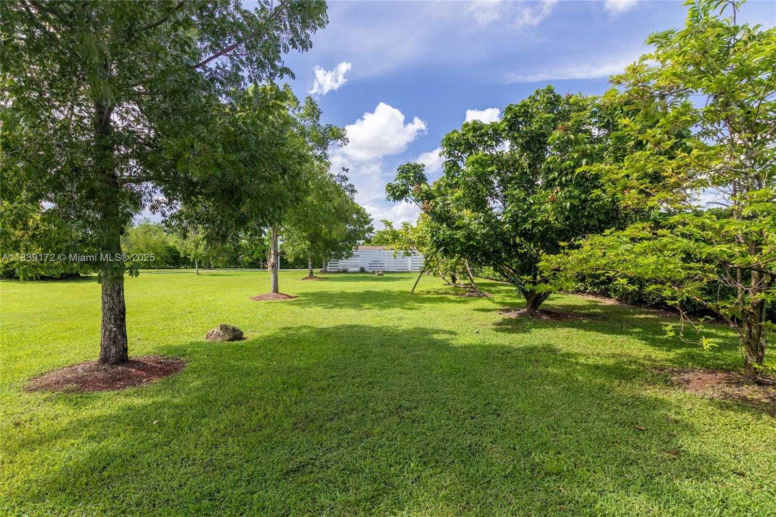 Small Image of 21059 SOUTH WEST 238TH ST, Homestead Number 50