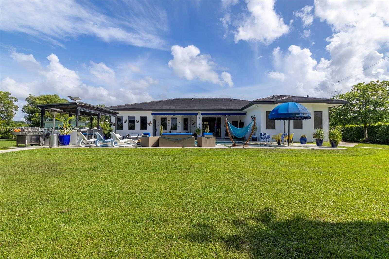Small Image of 21059 SOUTH WEST 238TH ST, Homestead Number 51