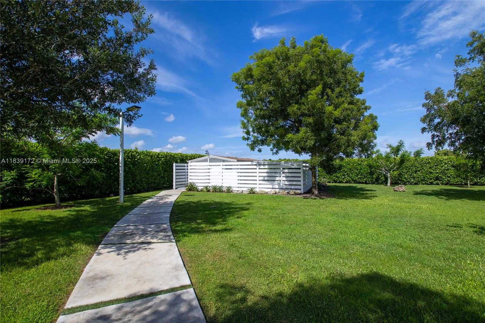 Small Image of 21059 SOUTH WEST 238TH ST, Homestead Number 56