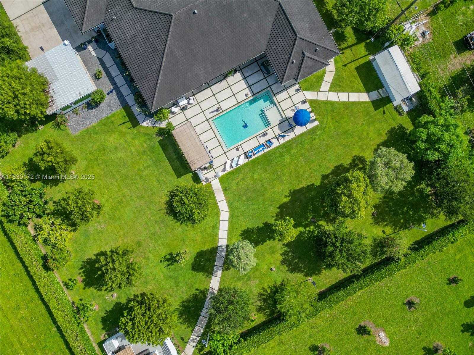 Small Image of 21059 SOUTH WEST 238TH ST, Homestead Number 58