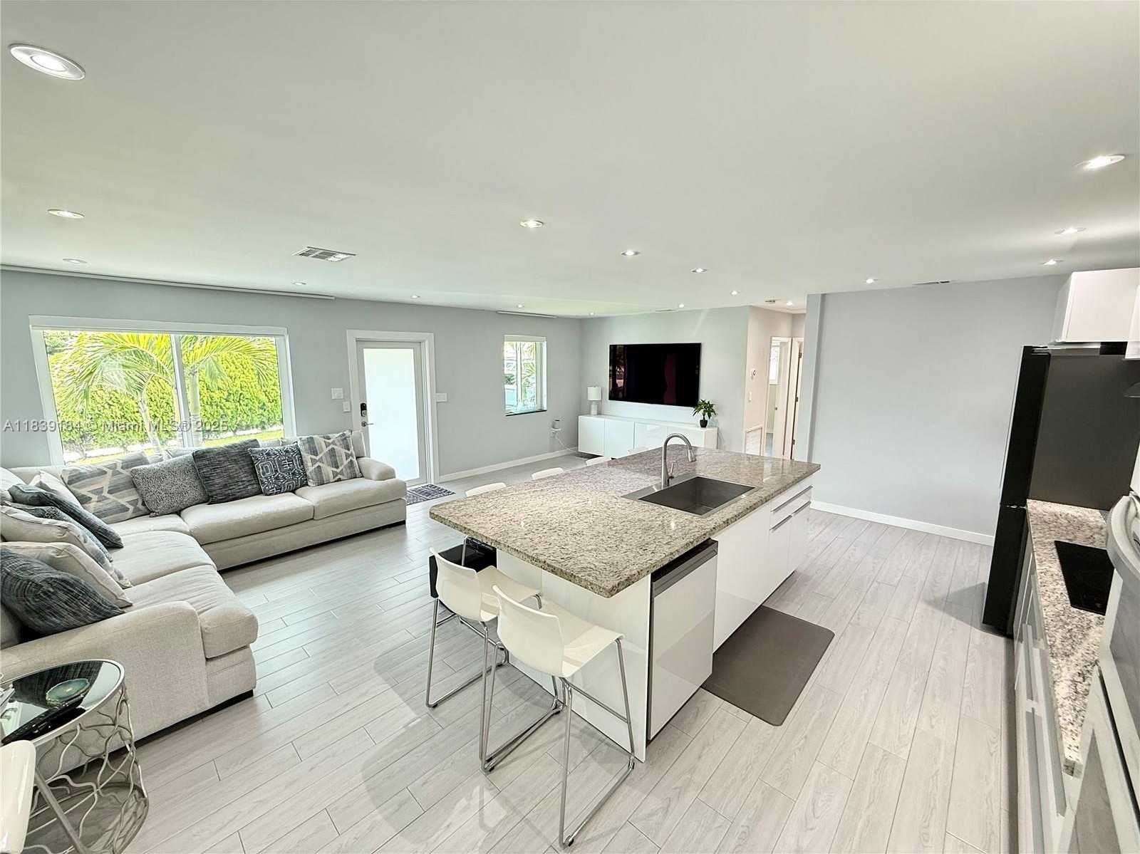 Small Image of 1620 NORTH 68TH TER, Hollywood Number 10