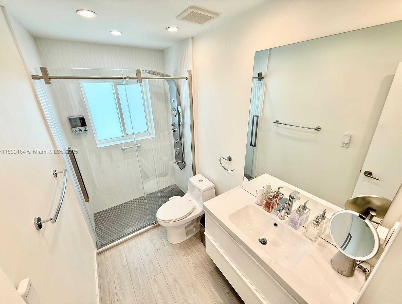 Small Image of 1620 NORTH 68TH TER, Hollywood Number 32