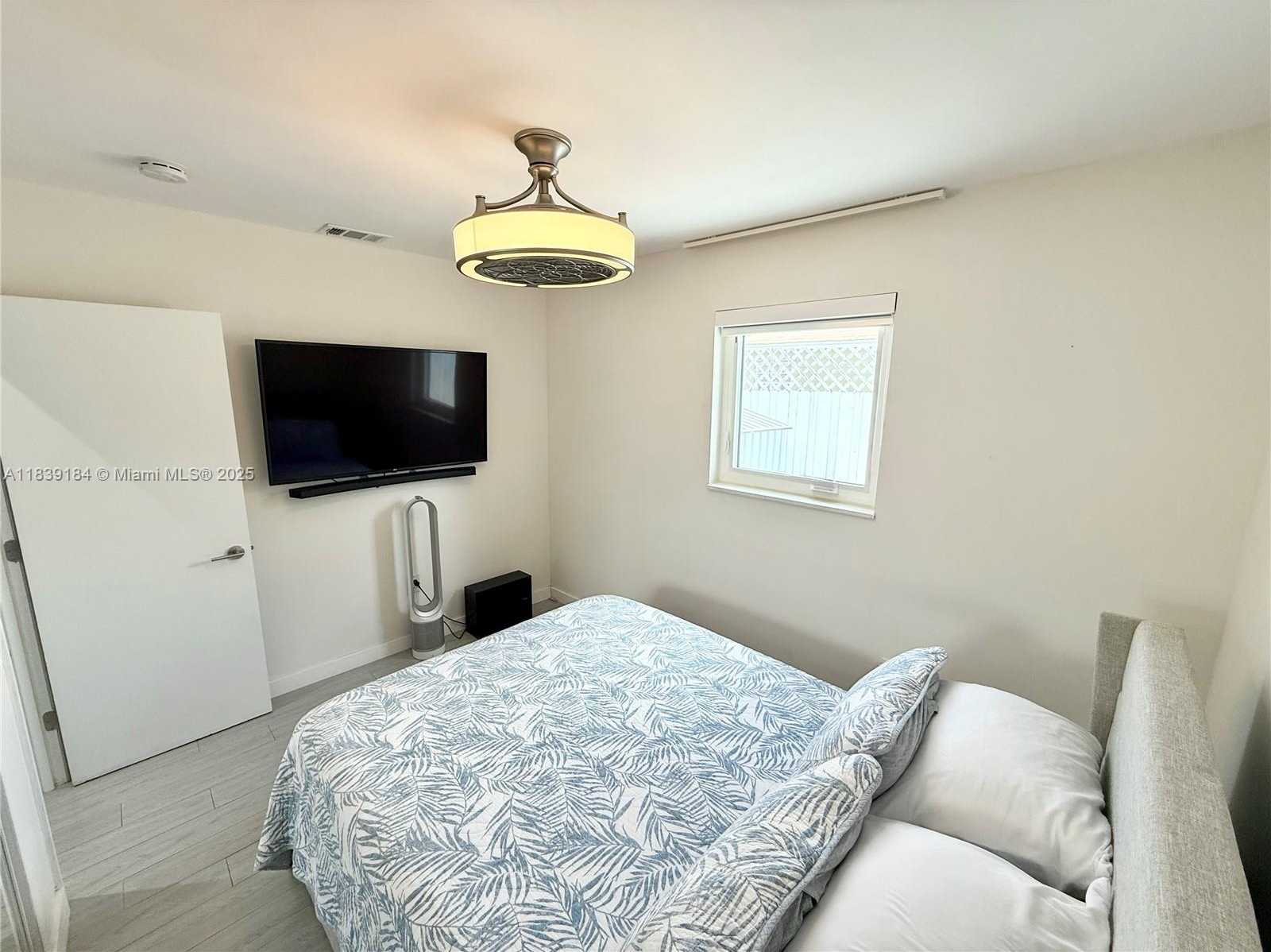 Small Image of 1620 NORTH 68TH TER, Hollywood Number 37