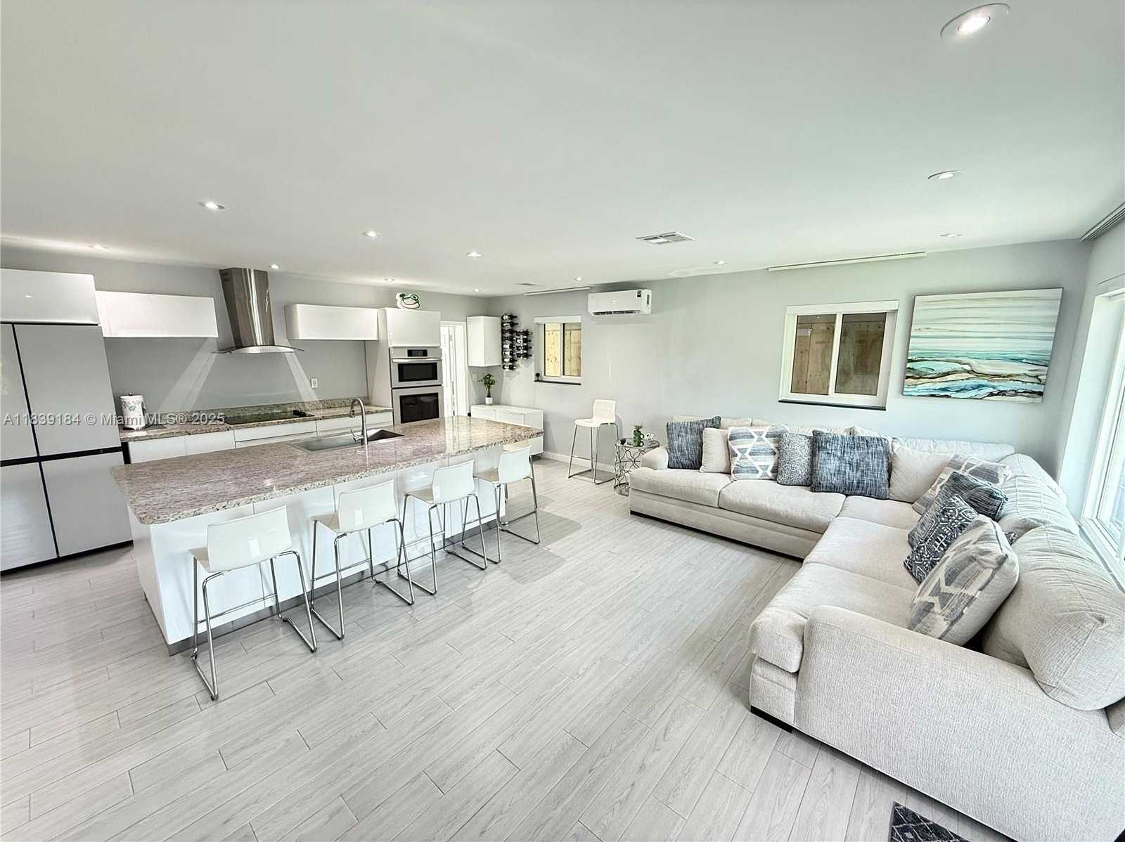 Small Image of 1620 NORTH 68TH TER, Hollywood Number 4