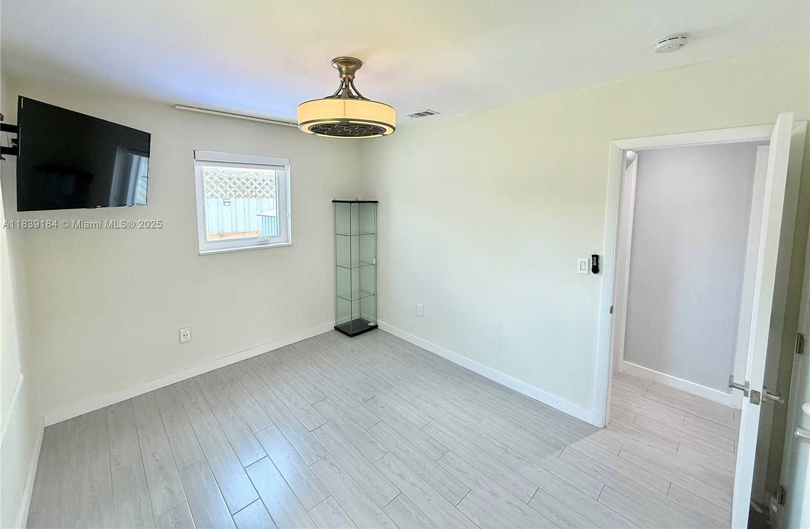 Small Image of 1620 NORTH 68TH TER, Hollywood Number 43