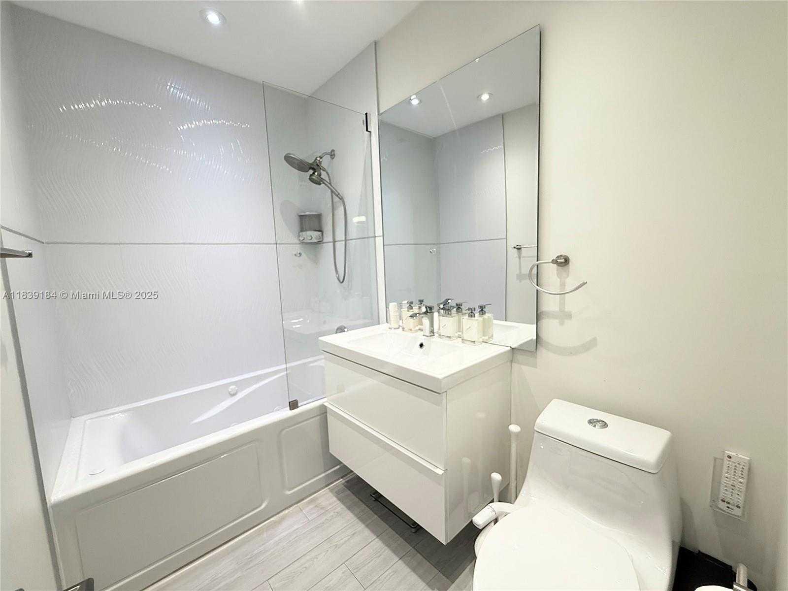 Small Image of 1620 NORTH 68TH TER, Hollywood Number 45