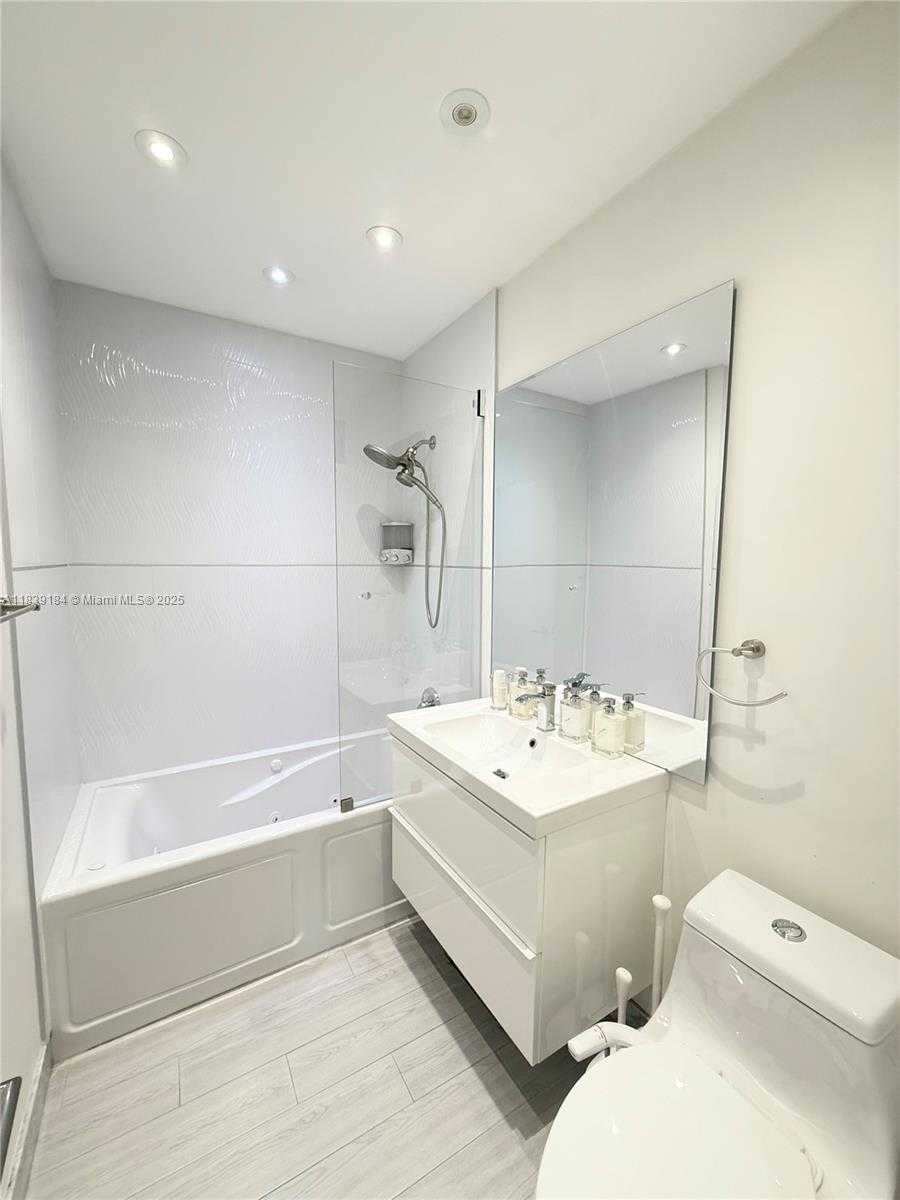 Small Image of 1620 NORTH 68TH TER, Hollywood Number 47