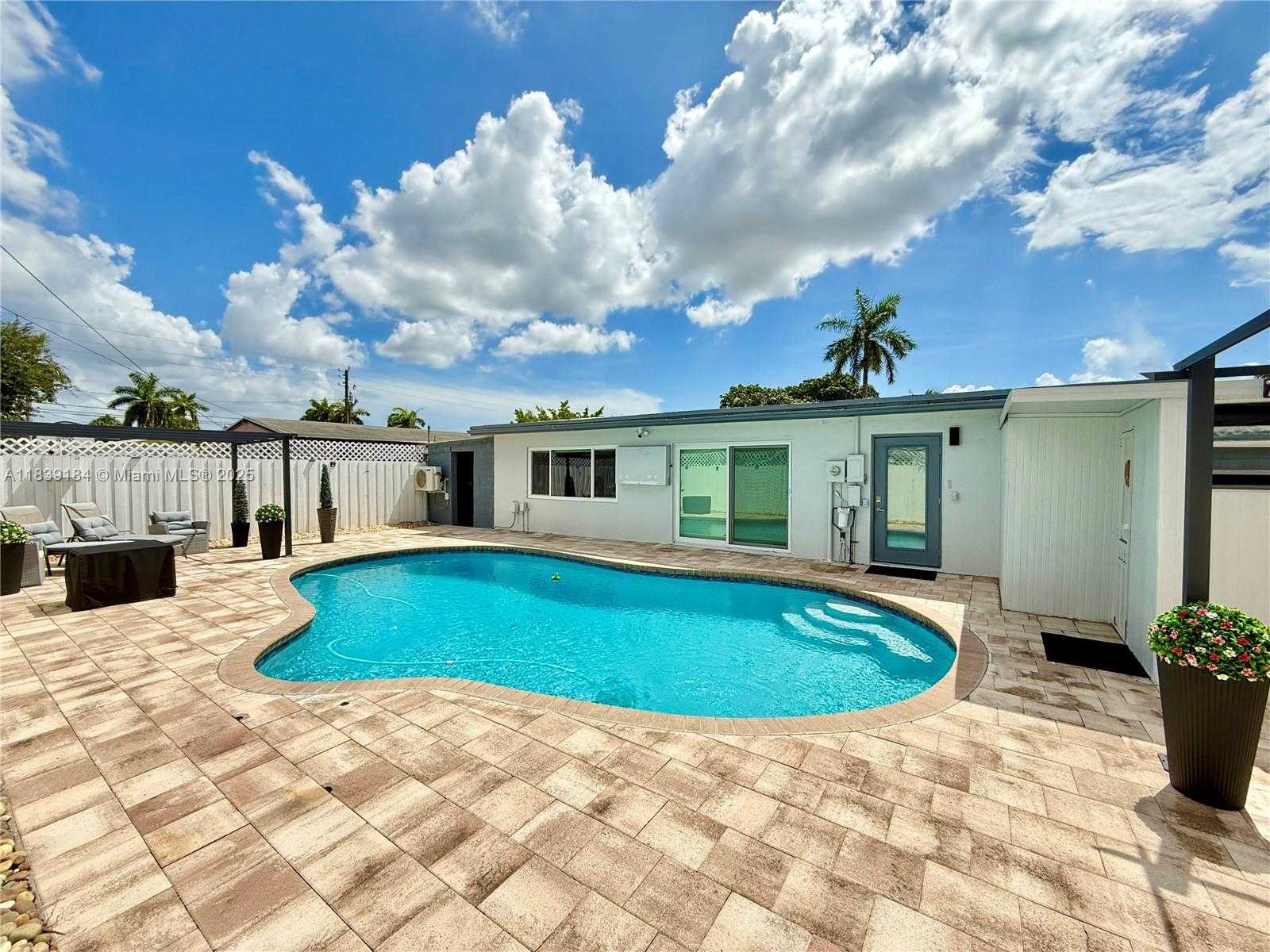 Small Image of 1620 NORTH 68TH TER, Hollywood Number 52