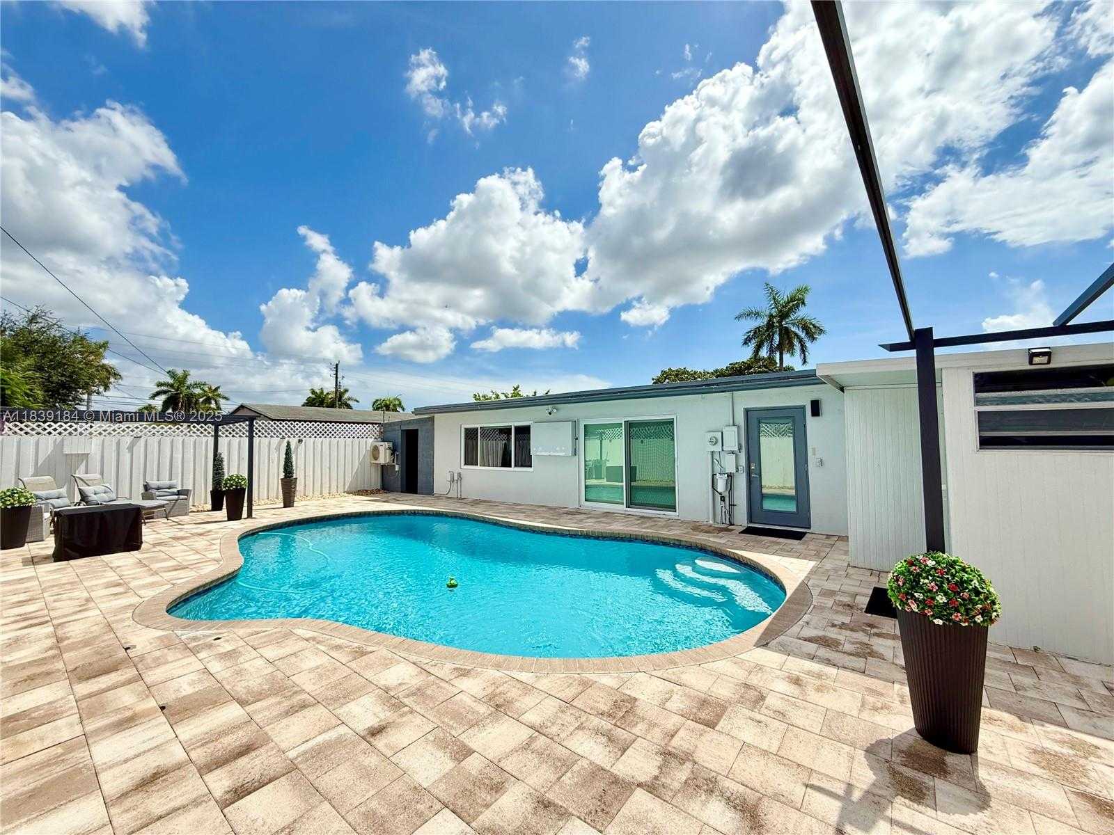 Small Image of 1620 NORTH 68TH TER, Hollywood Number 53