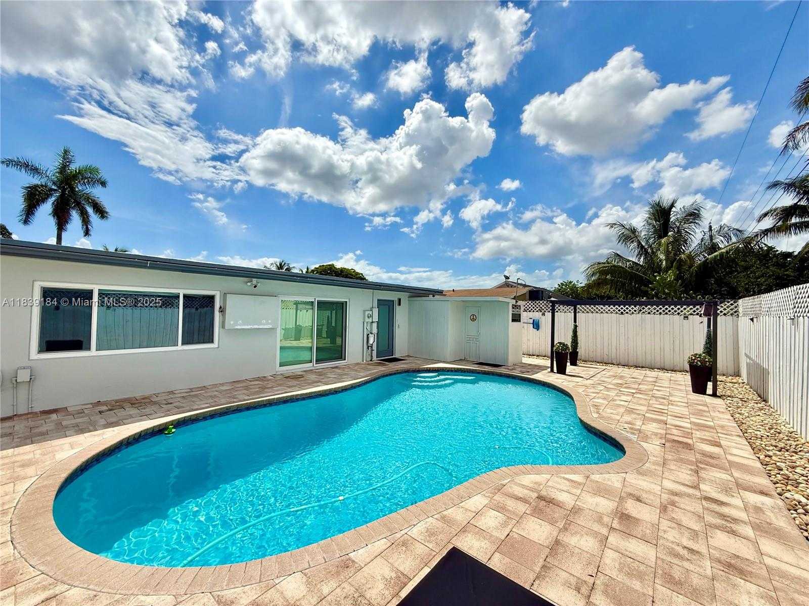 Small Image of 1620 NORTH 68TH TER, Hollywood Number 57