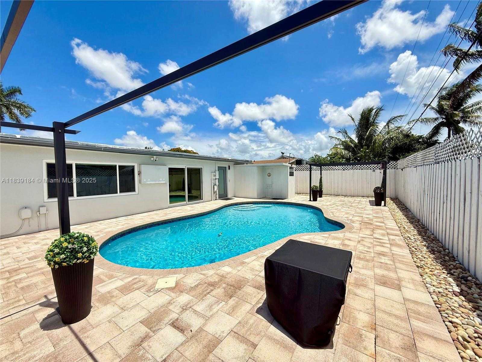 Small Image of 1620 NORTH 68TH TER, Hollywood Number 59