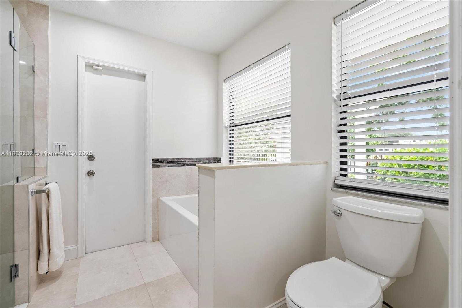 Small Image of 2685 NORTH WEST 27TH TER, Boca Raton Number 9