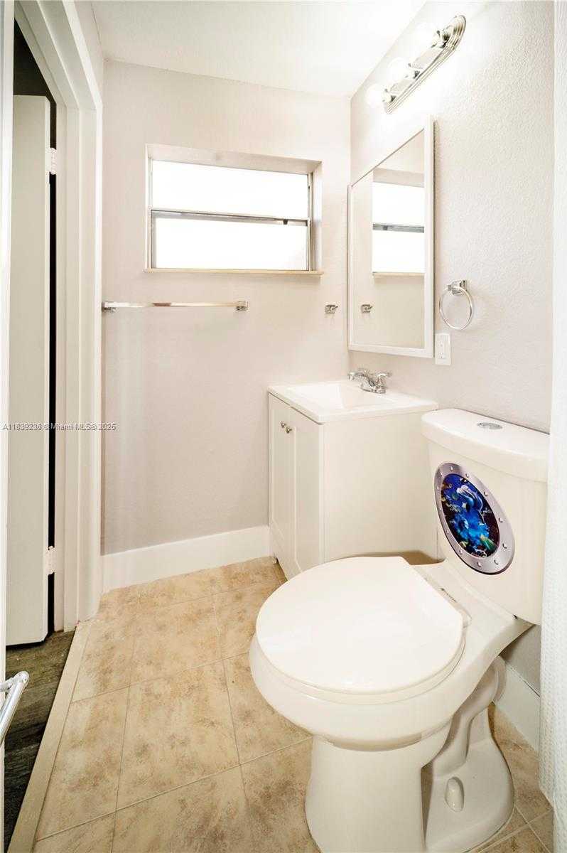 Small Image of 6990 SOUTH WEST 28TH ST, Miramar Number 13