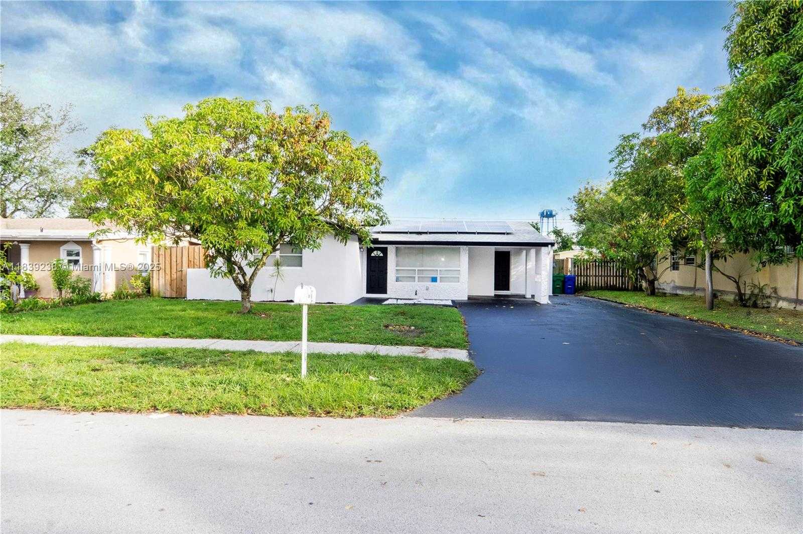 Small Image of 6990 SOUTH WEST 28TH ST, Miramar Number 3