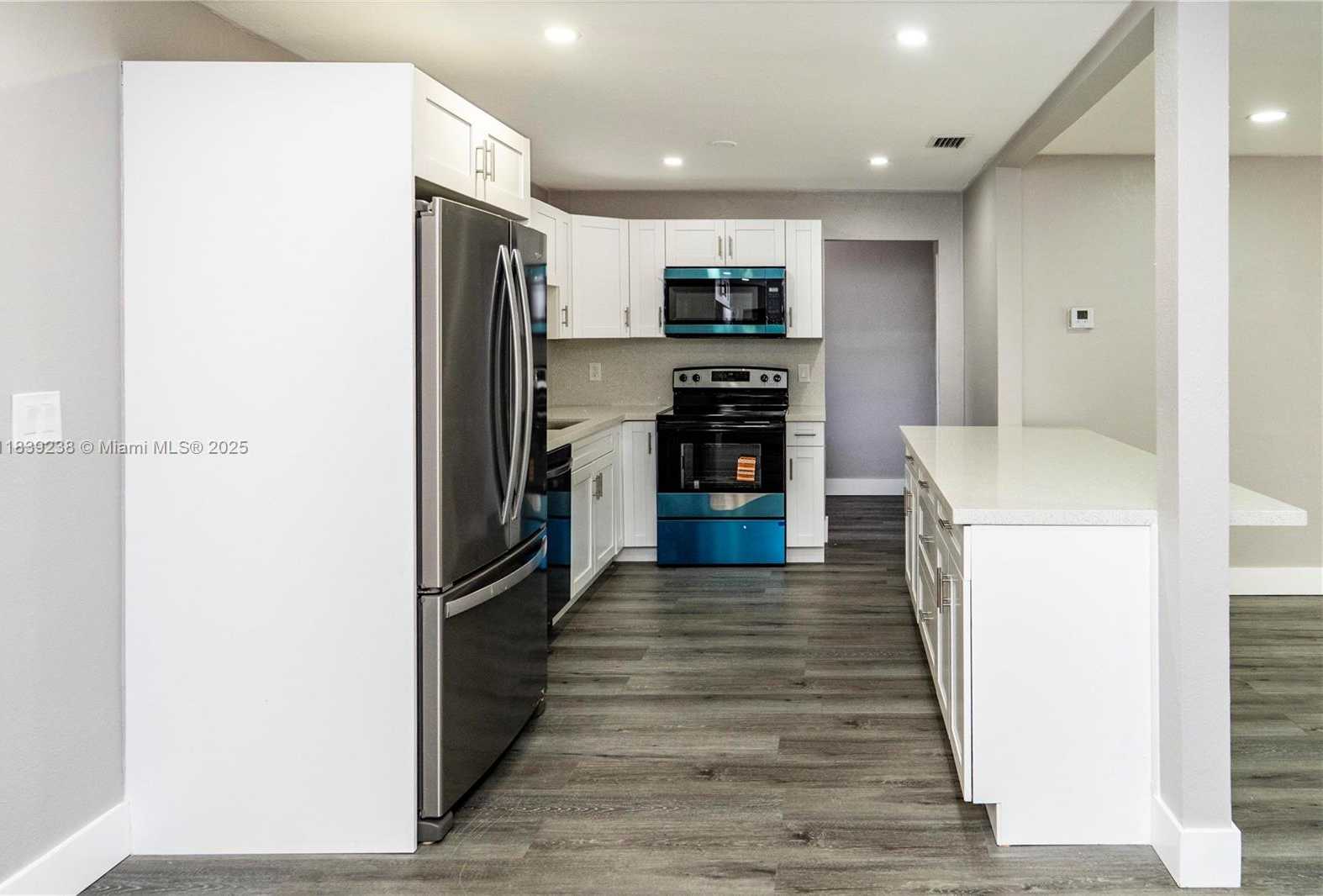 Small Image of 6990 SOUTH WEST 28TH ST, Miramar Number 7