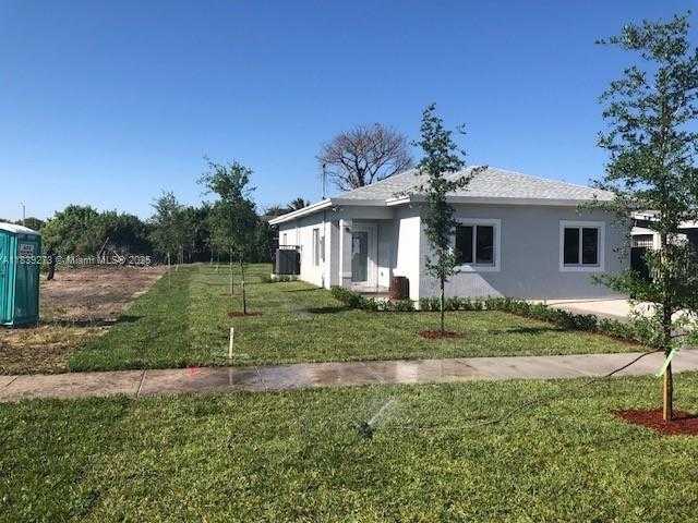Small Image of 1985 NORTH WEST 152ND ST, Miami Gardens Number 9