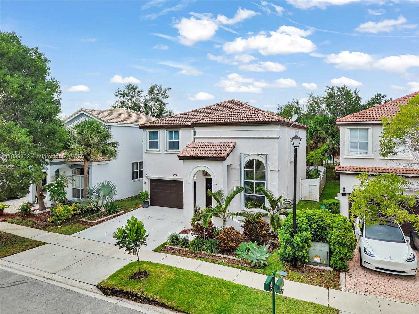 Small Image of 15521 SOUTH WEST 50TH CT, Miramar Number 32