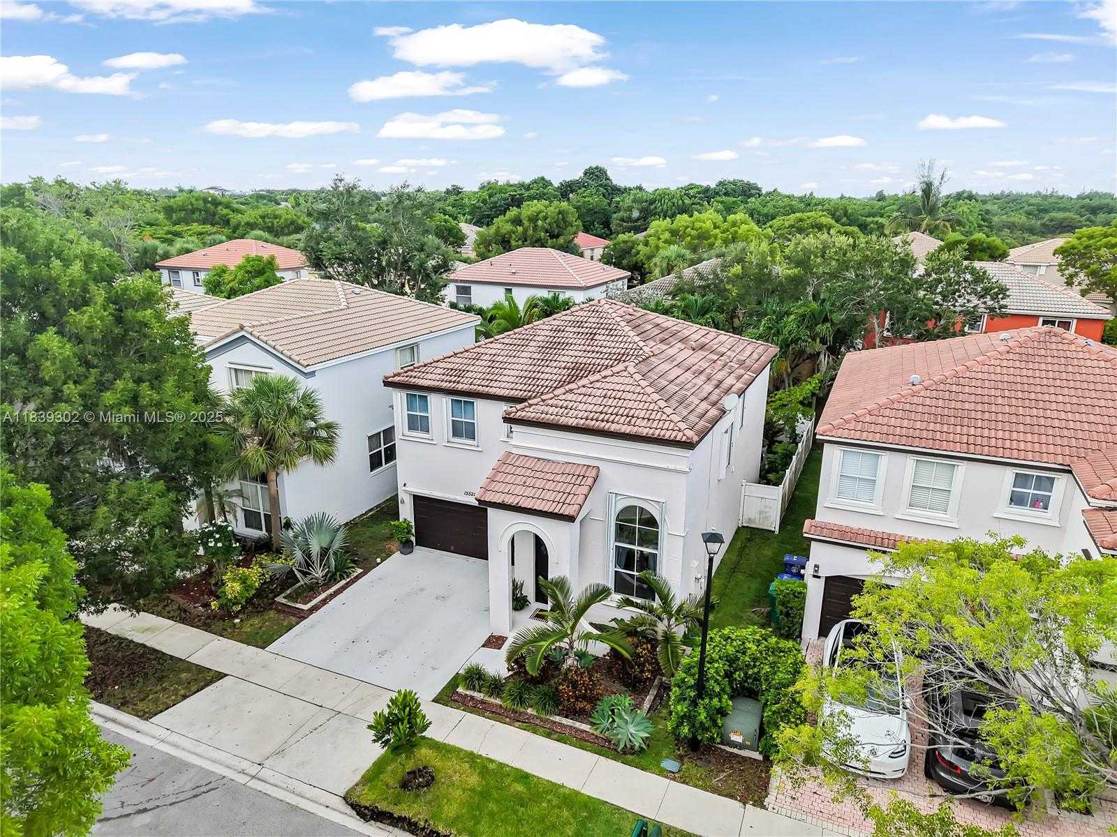 Small Image of 15521 SOUTH WEST 50TH CT, Miramar Number 33